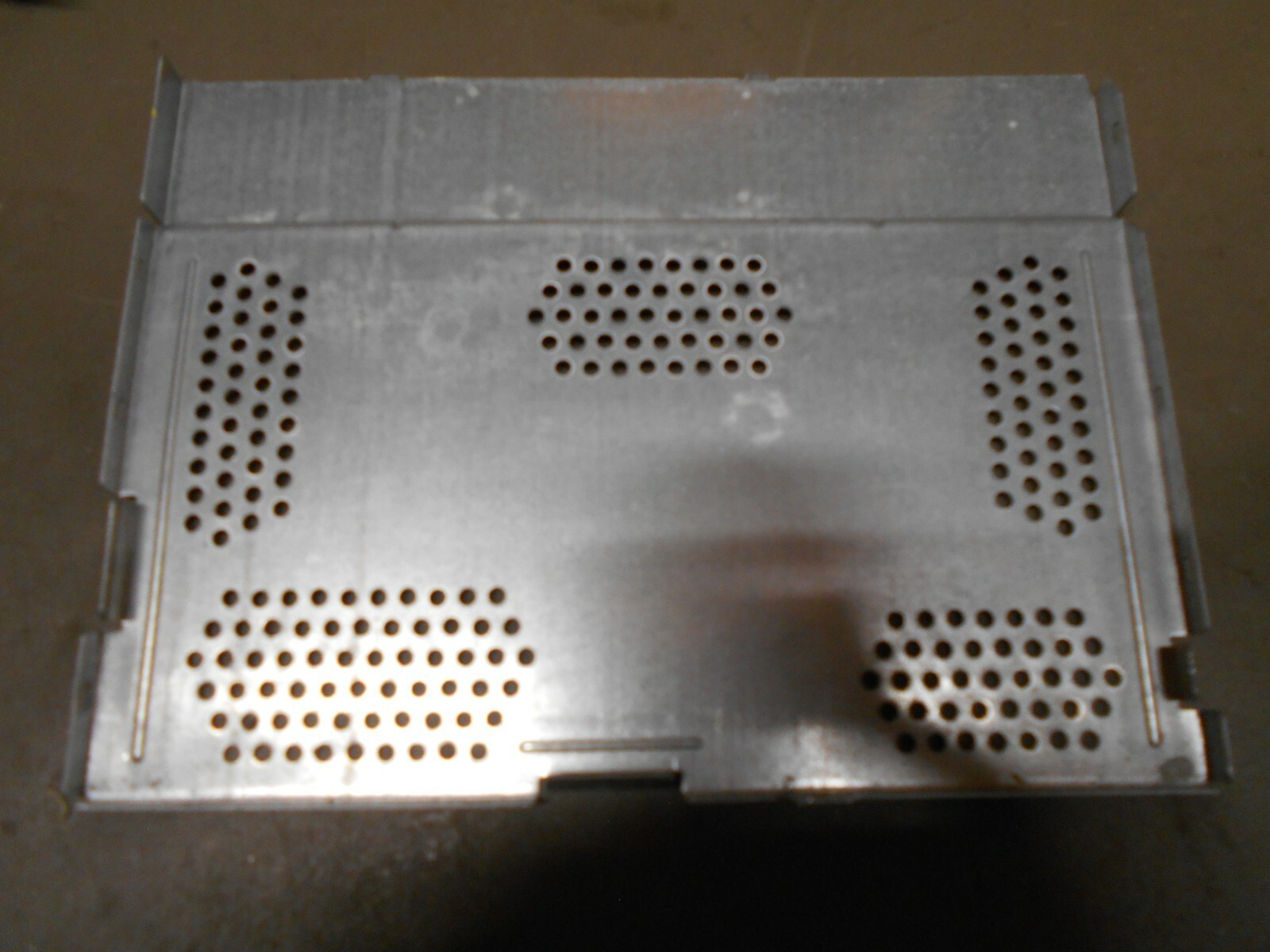 02-05 Deville 02-04 Seville Code U1R Cassette - CD - Radio Bottom Access Panel