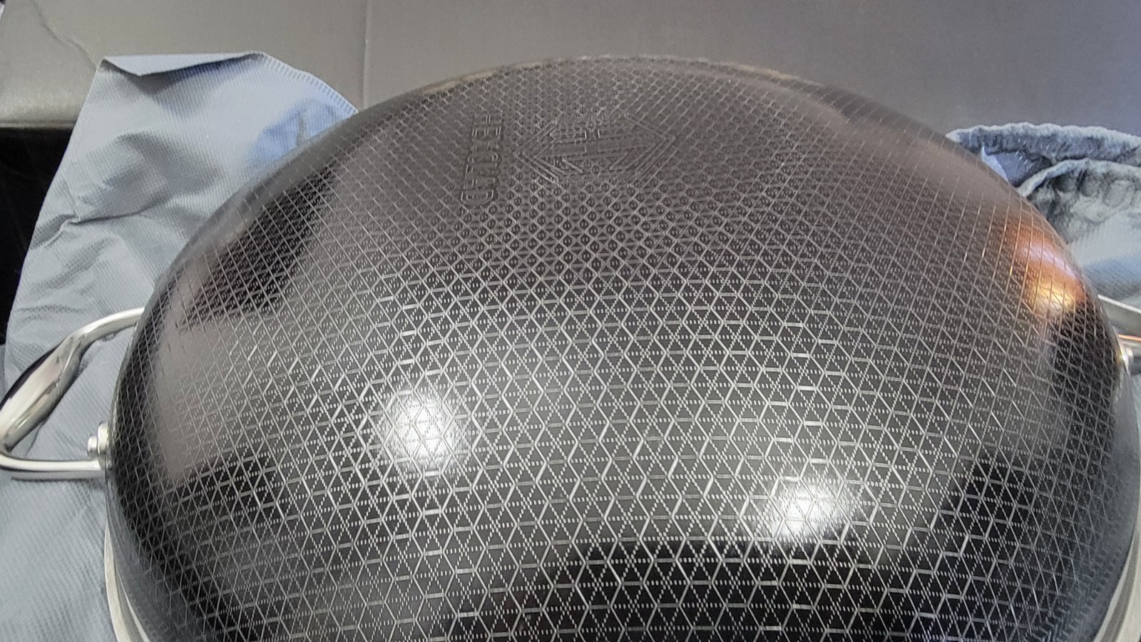 HexClad Hybrid 7-Piece Cookware Fry Pan Set 8” 10” 12” Inch W/ Lids & 12” Wok