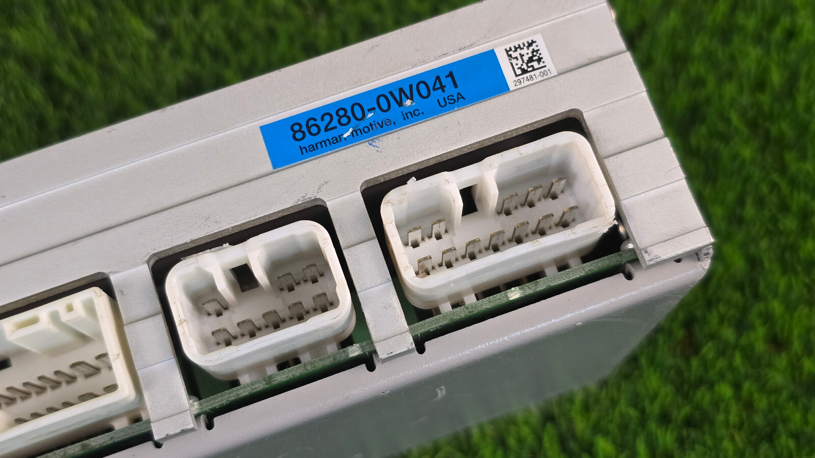 Lexus LS430 2001-2003 86280-0w041 Mark Levinson Amplifier 86280-0w040 Oem used