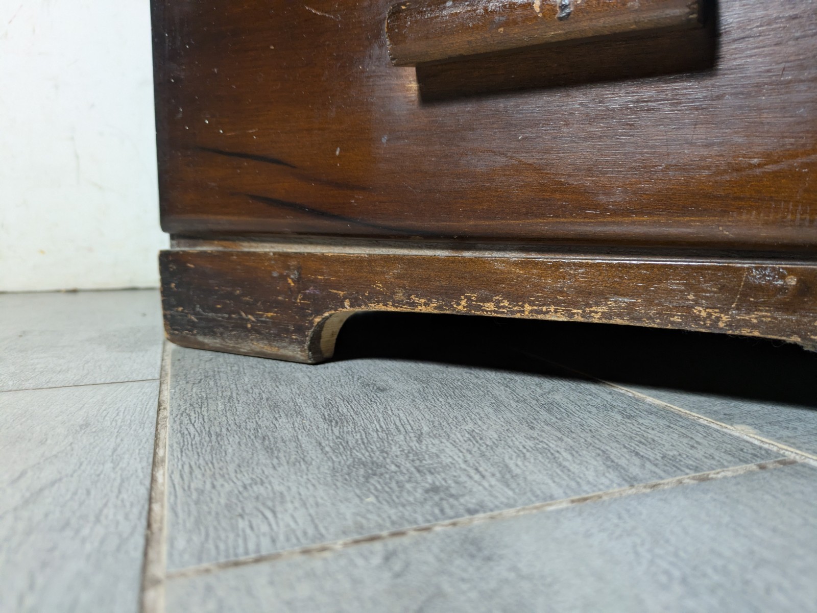 Vintage Art Deco Wood 5-Drawer Narrow Tallboy Dresser Lingerie Chest Cabinet N23