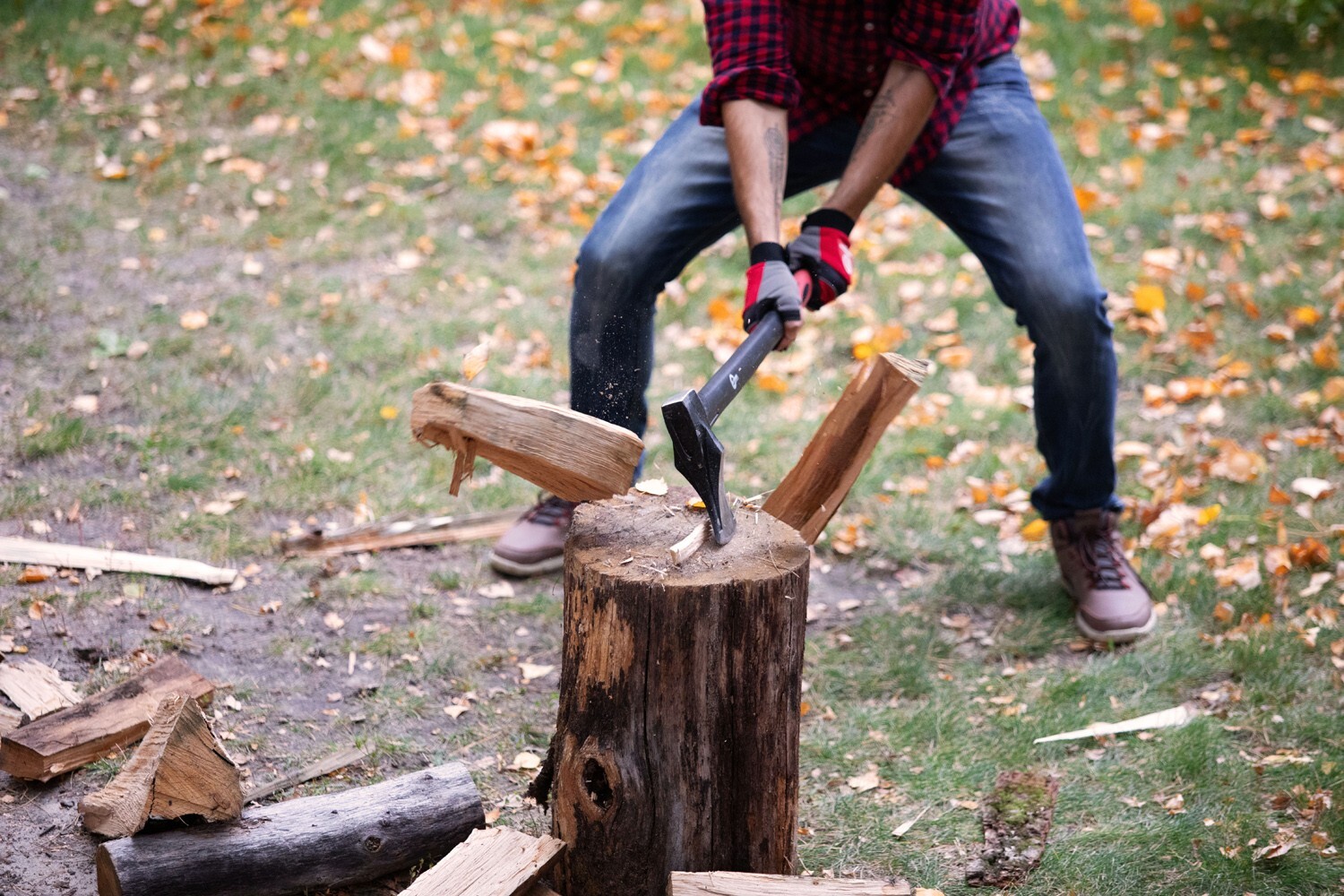 INTERTOOL 35-inch Splitting Maul, Axe, 5 lb Shock Absorbing Handle HT08-0275