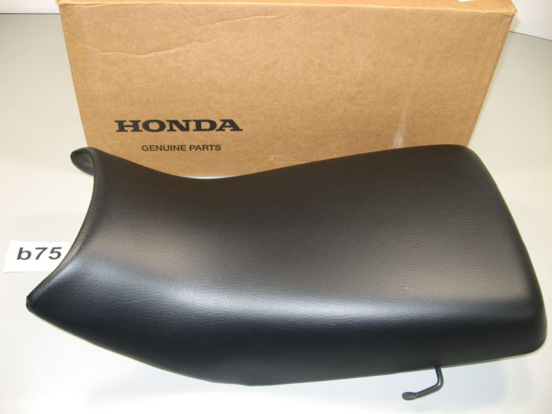 New Genuine Honda Seat 97-04 TRX250 TM TRX250 TE OEM Fourtrax Recon Saddle  #B75