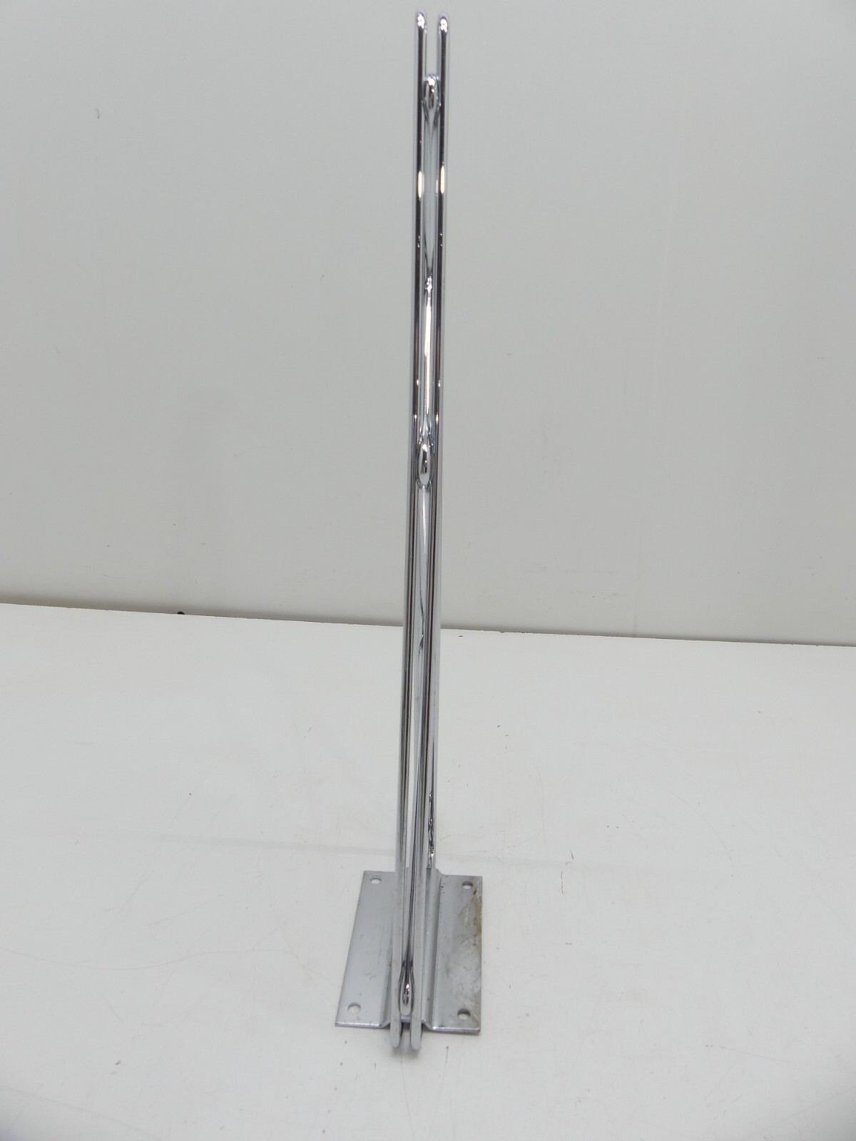 Advance Tabco 18" Double Wall Bracket DB-18