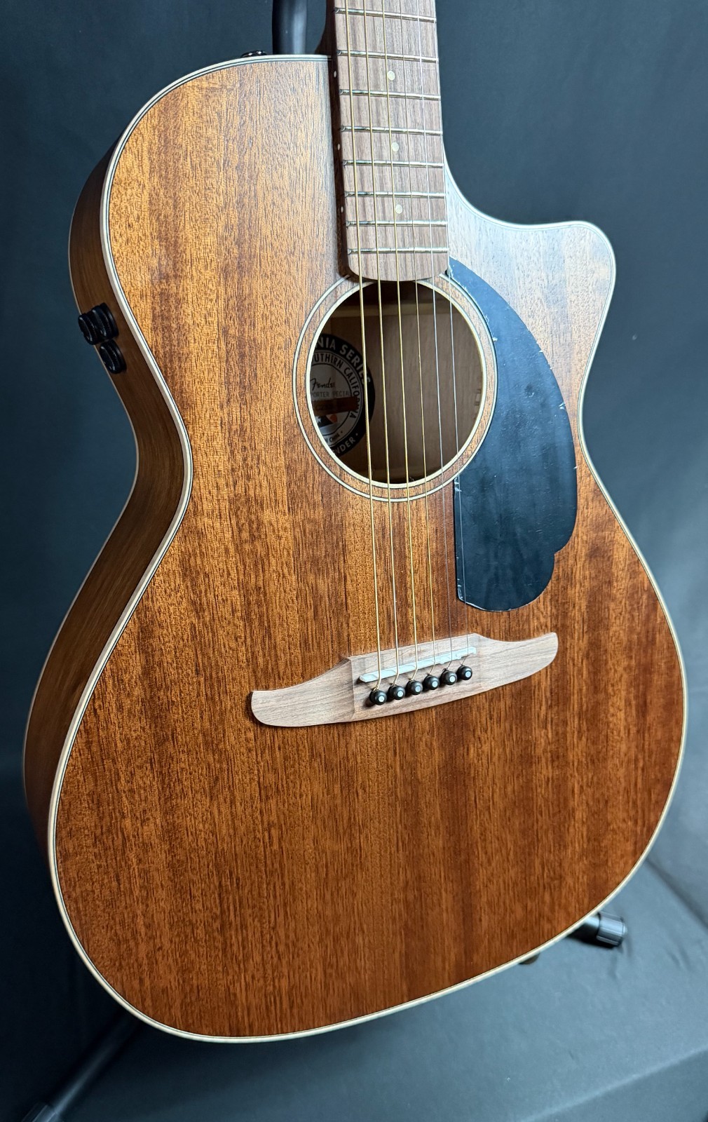 Fender Newporter Special Grand Auditorium Acoustic-Electric Guitar w/ Bag (061)