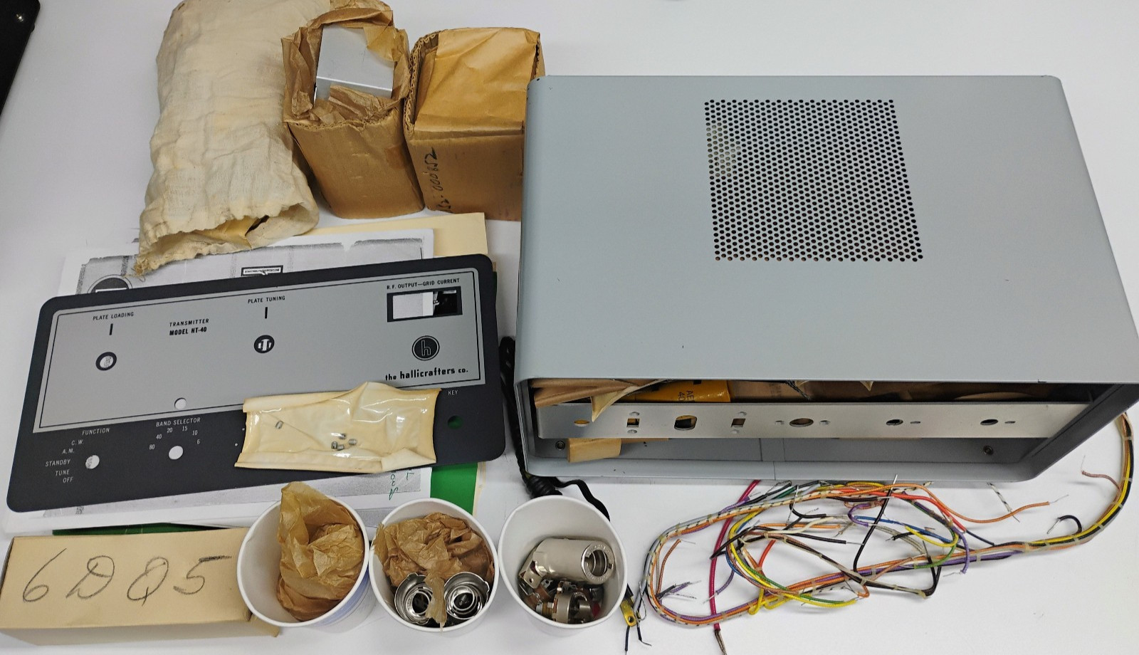 UNBUILT Halli-Kit HT-40K Transmitter. Rare, Vintage Hallicrafters Unbuilt Kit.