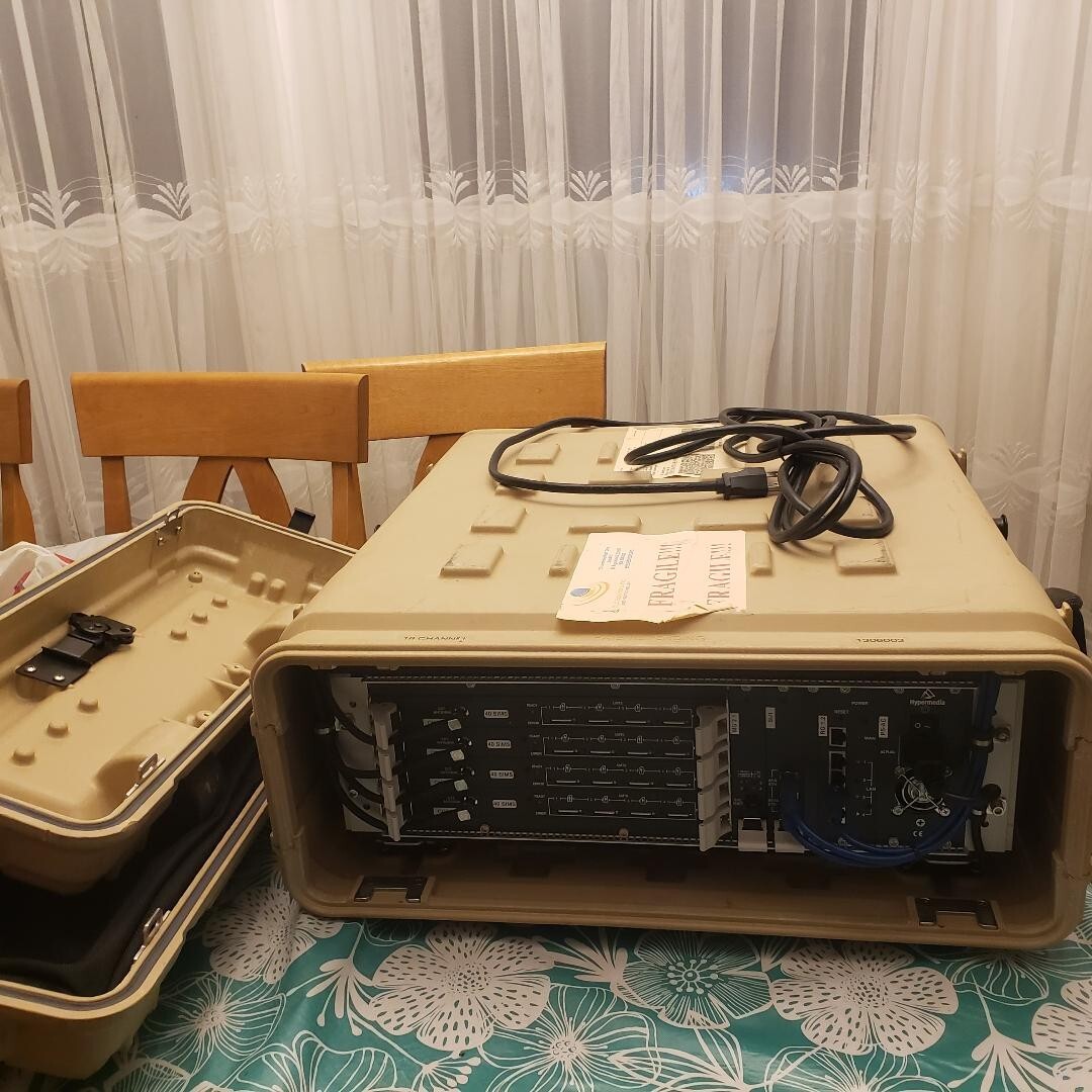 Cerdec ? Army Military Communications 16 Channel Chatterbox