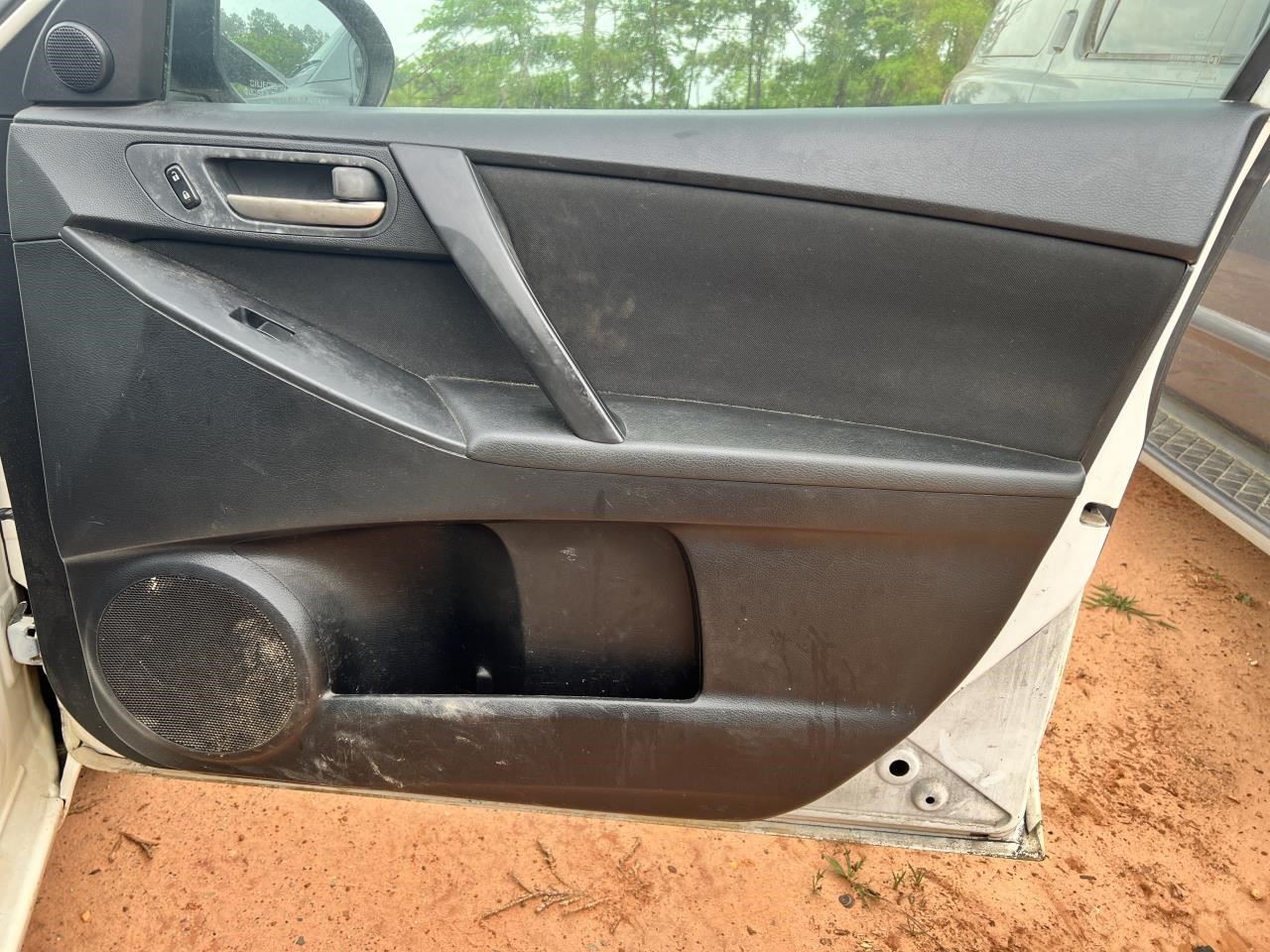 MAZDA 3   2012 Fuse Box Cabin 104831471