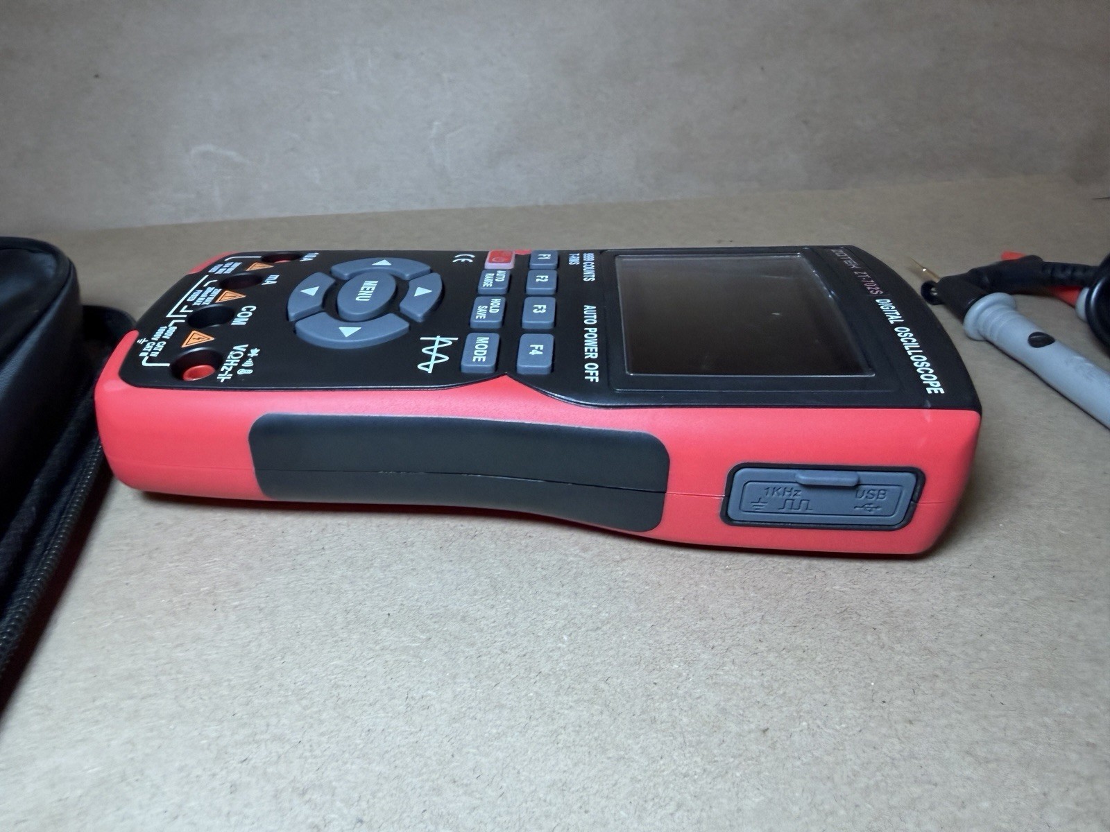 ZT-702S Digital Oscilloscope Multimeter AC DC Voltmeter Ammeter Ohmmeter 10MHz