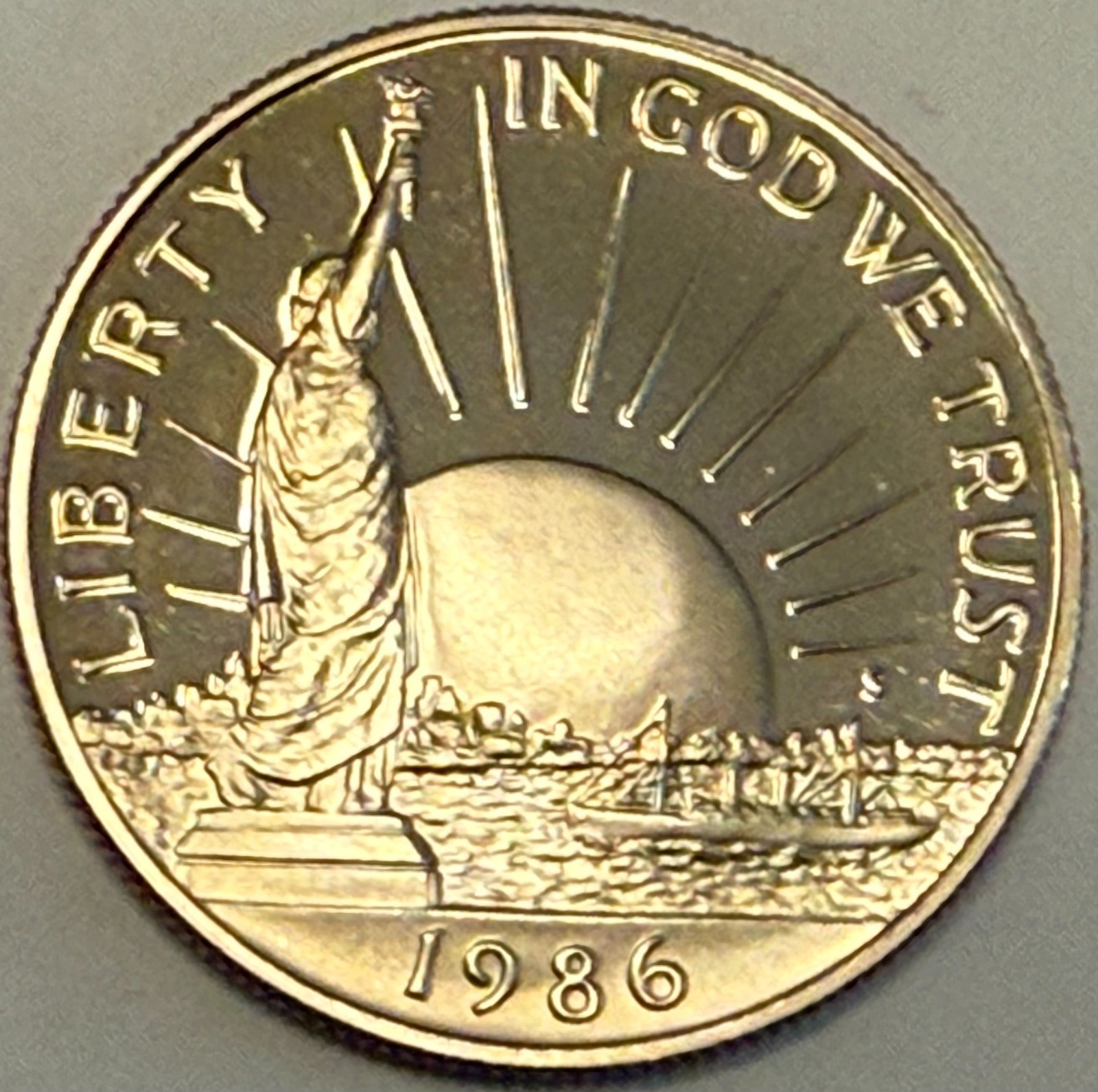1986-S Statue of Liberty proof commemorative half dollar. Gem pf SOL 1/2$.