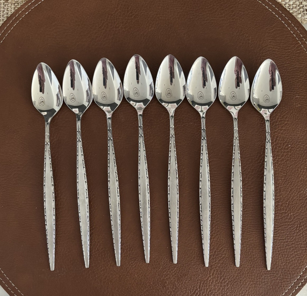Oneida Community VENETIA  Iced Tea Spoons 7 1/2" Stainless Flatware Set of 8 EXC