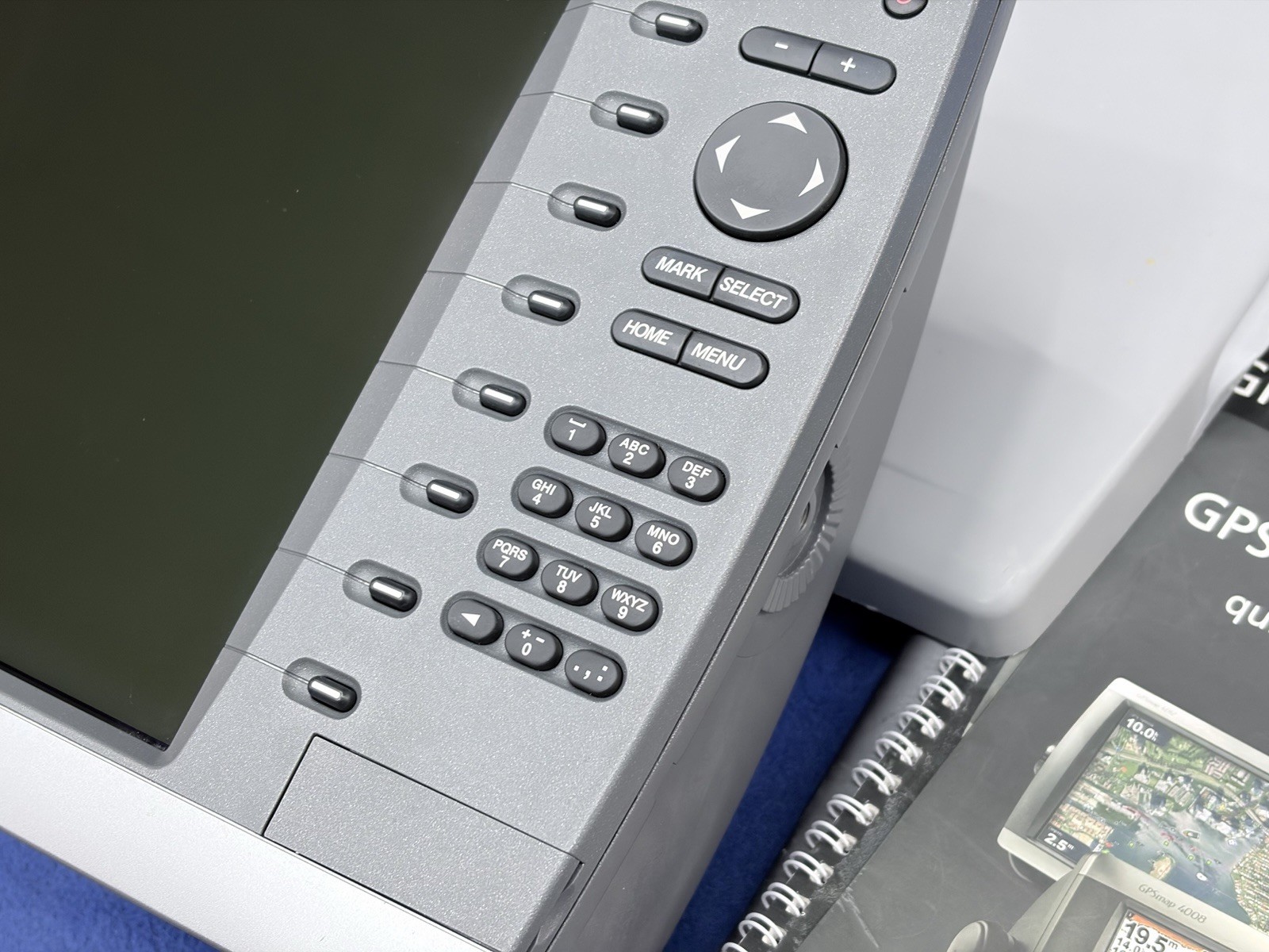 Garmin GPSmap 4212 GPS Chartplotter Multifunction Display W/ Cover- VERY CLEAN!