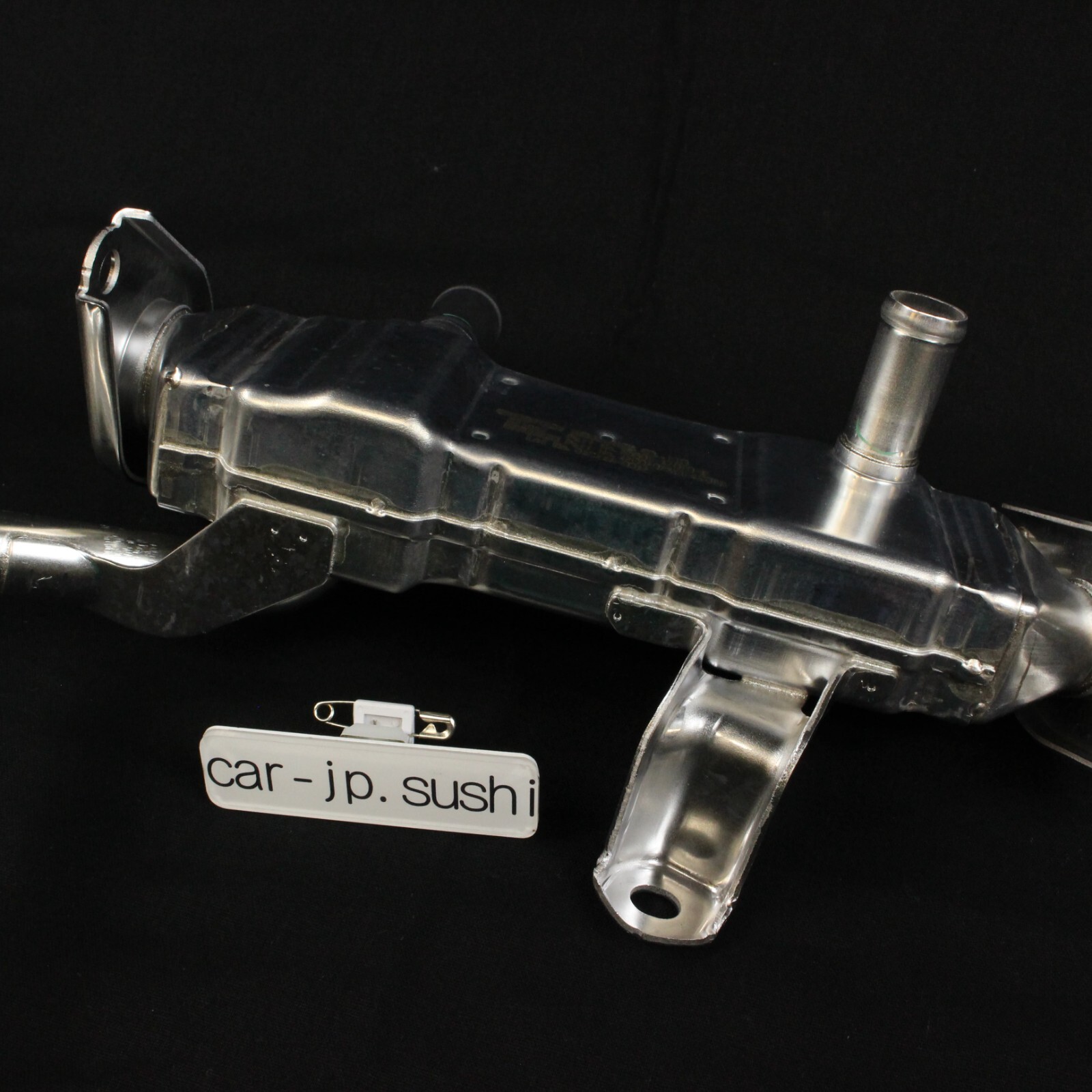 TOYOTA Genuine EGR Pipe Cooler LEXUS CT200H PRIUS ZVW30 ZVW35 ZVW41 25601-37010