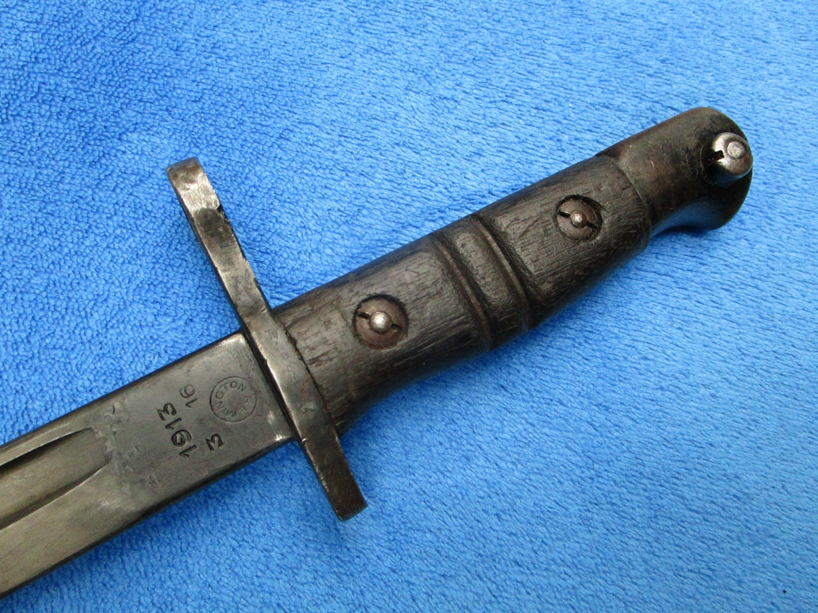 VINTAGE ORIGINAL US MADE BRITISH M1913 BAYONET AND SCABBARD MAKER REMINGTON 1917