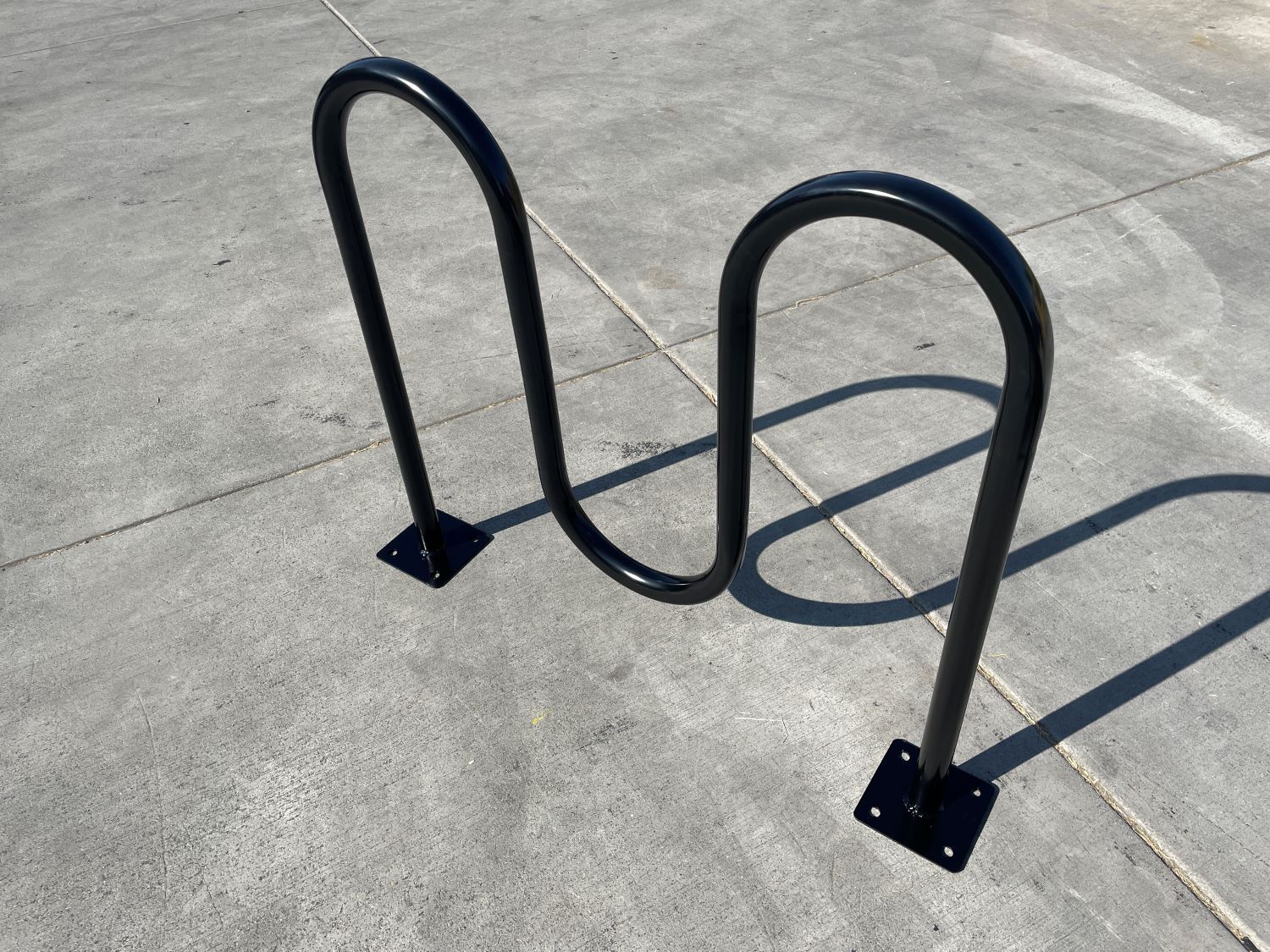 Sandbaggy Commercial Dual Loop Wave Bike Racks - In Ground - 5 Bike Capacity