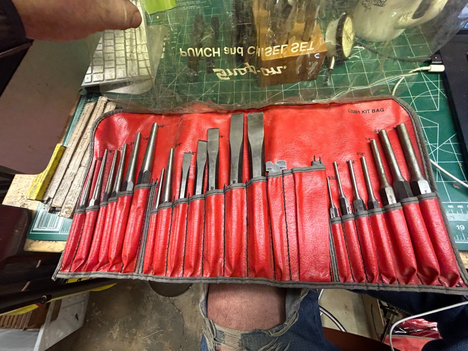 MACHINIST C HmGbcB TOOLS Snap On Tools Punch & Chisel Set in Case 21 Piece Set