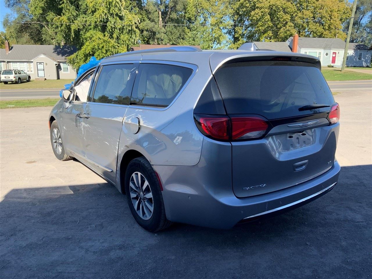 2017-2020 Chrysler Pacifica Driver Mirror Camera Used PN-68144068AD OEM
