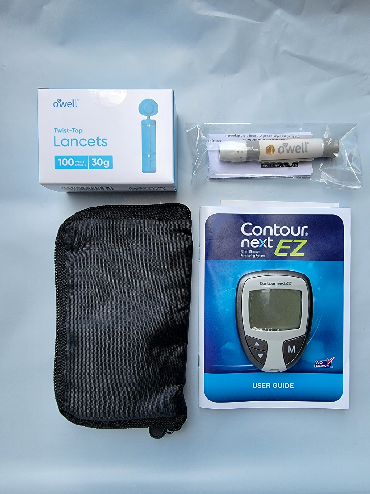 Contour Next Ez Meter with 30 Gauge 100 count lancets, lancing device and Case