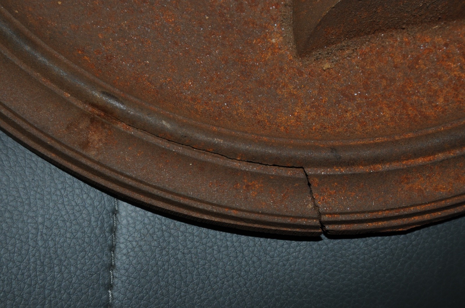 Vintage Cast Iron US President Abraham Lincoln Portrait Raised Relief Plaque ..