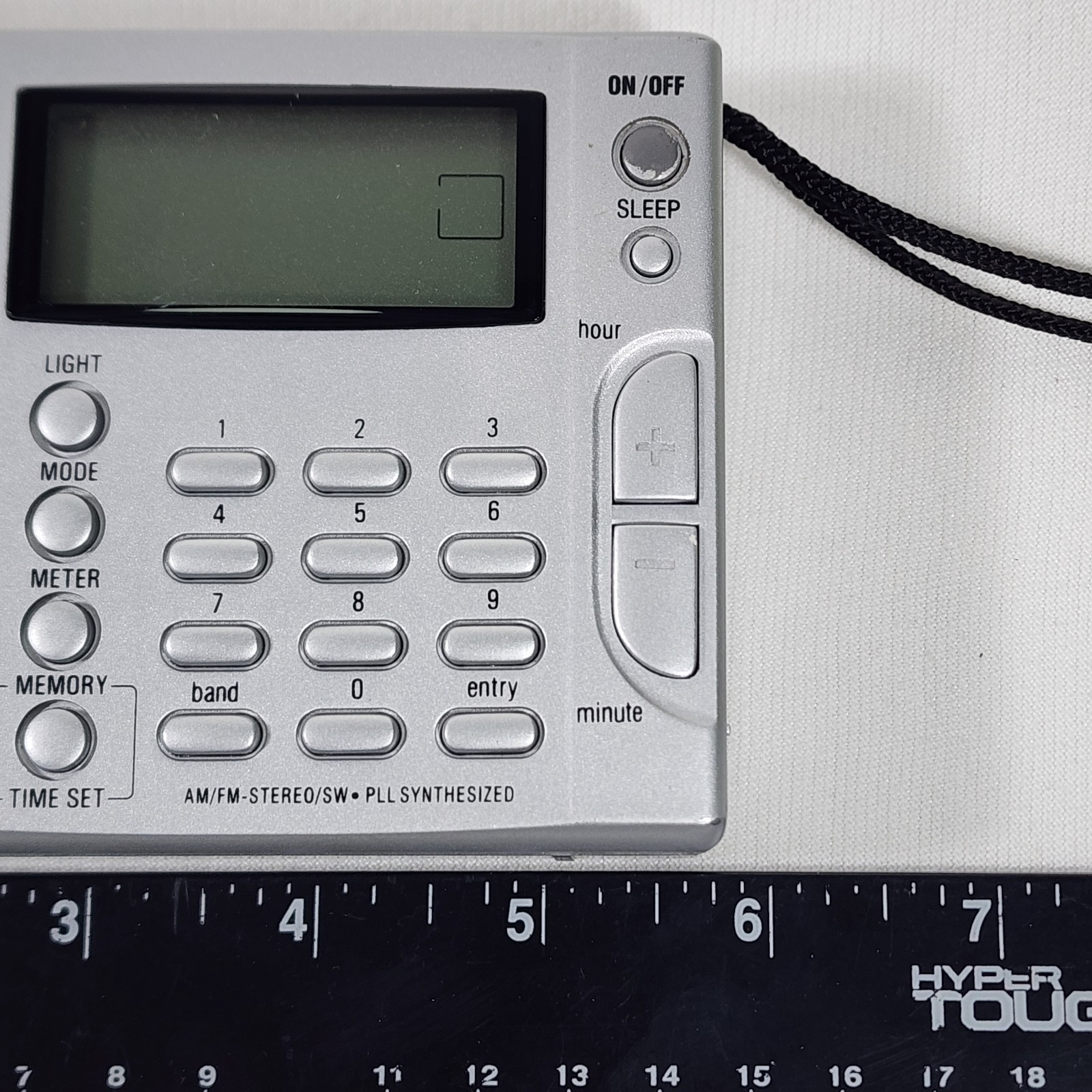 Grundig YB 300PE AM/FM 13 Band SW Shortwave Radio Works