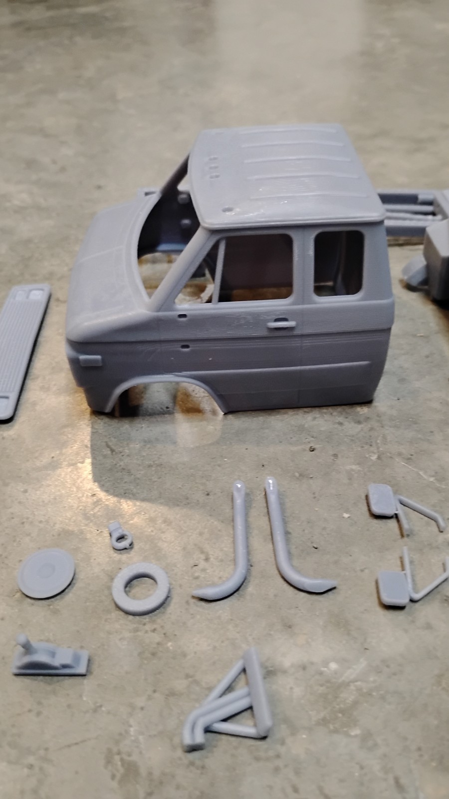 3d Printed 1/25 70's-80's Chevy Custom Van Chassis Cab Dually