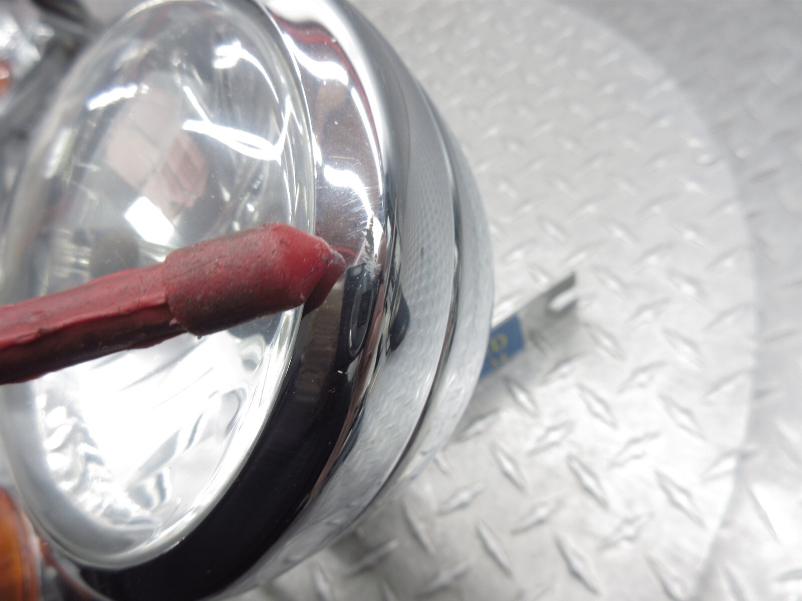 2011 Harley Electra Glide Classic FLHTC Front Fog Turn Signal Light Bar Bracket