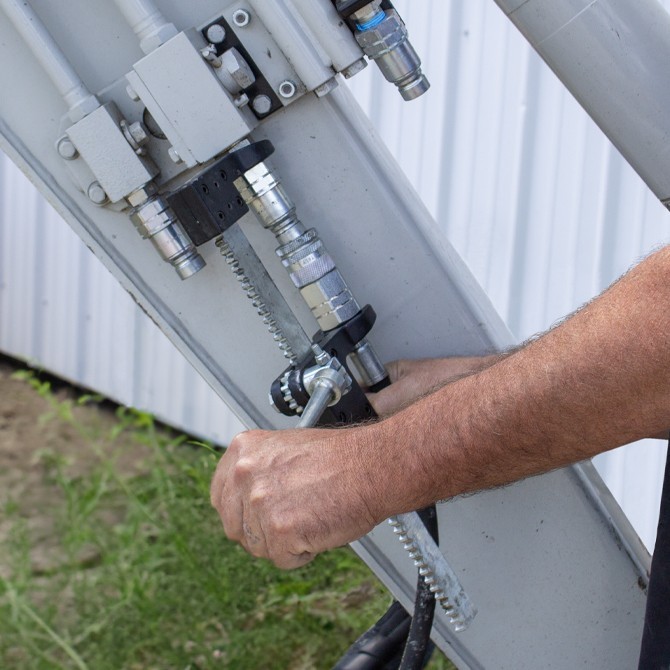 Hydraulic Coupling Tool