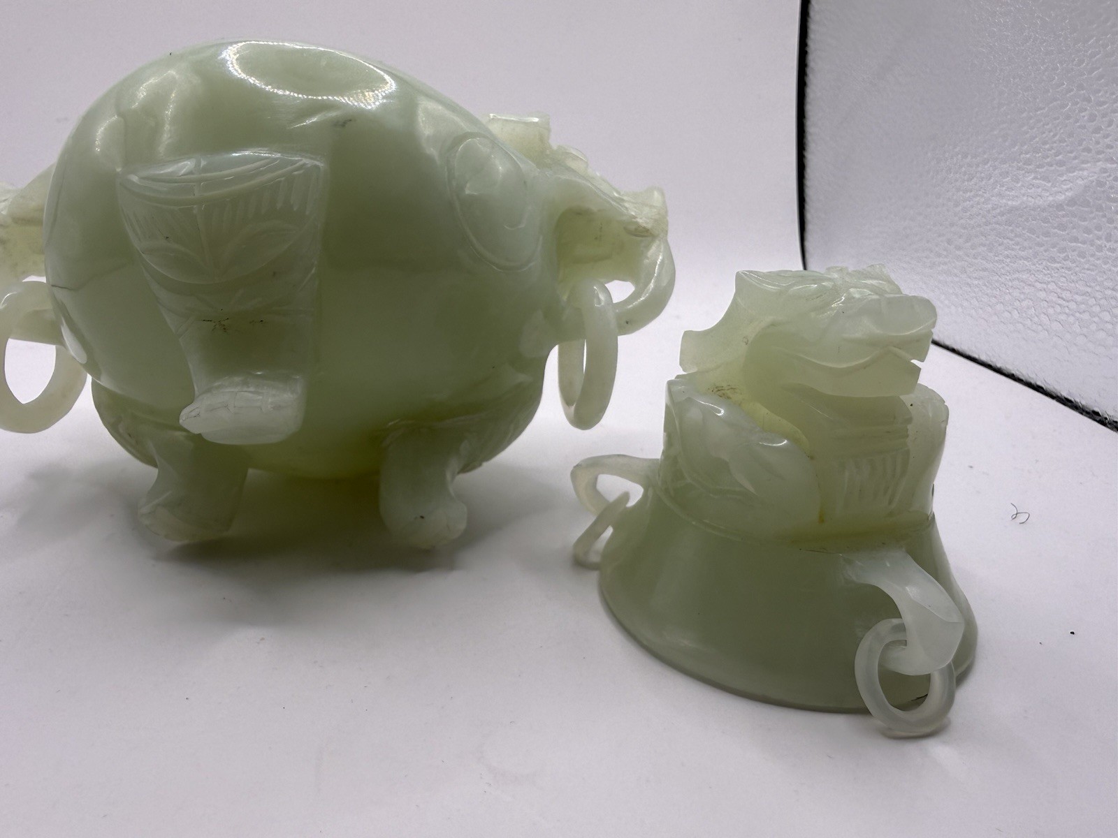 Stunning Hand Carved Early 20th Century Chinese Natural Jade Incense Burner Rare