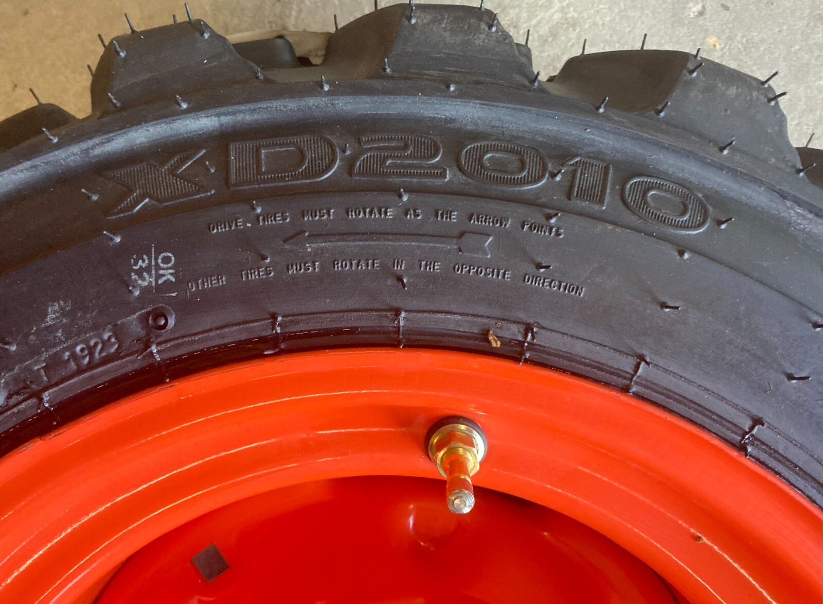 Pair of 2 NEW 27X8.50-15 6 lug Tires & Rims for Kubota Tractor & more-27-8.50-15