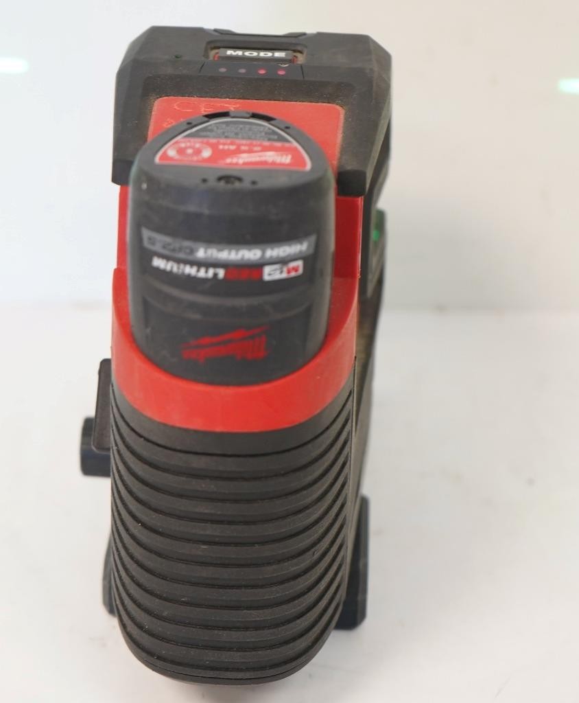 Milwaukee 3624-20 M12 Green Cross Line & 4-Points Laser w/Battery