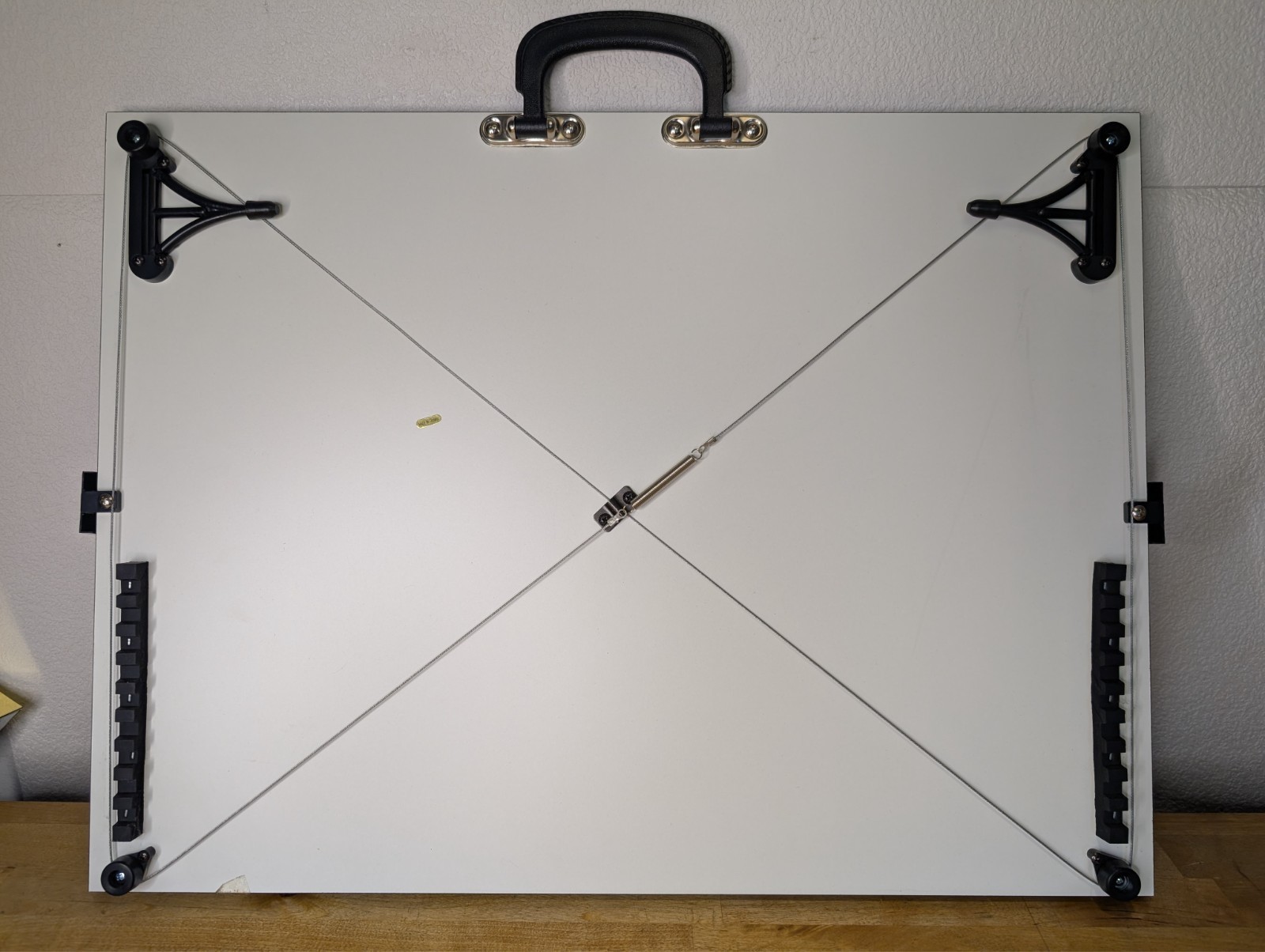 Staedtler Portable Parallel Straightedge Drawing Drafting Board 18 x 24 Inch 999