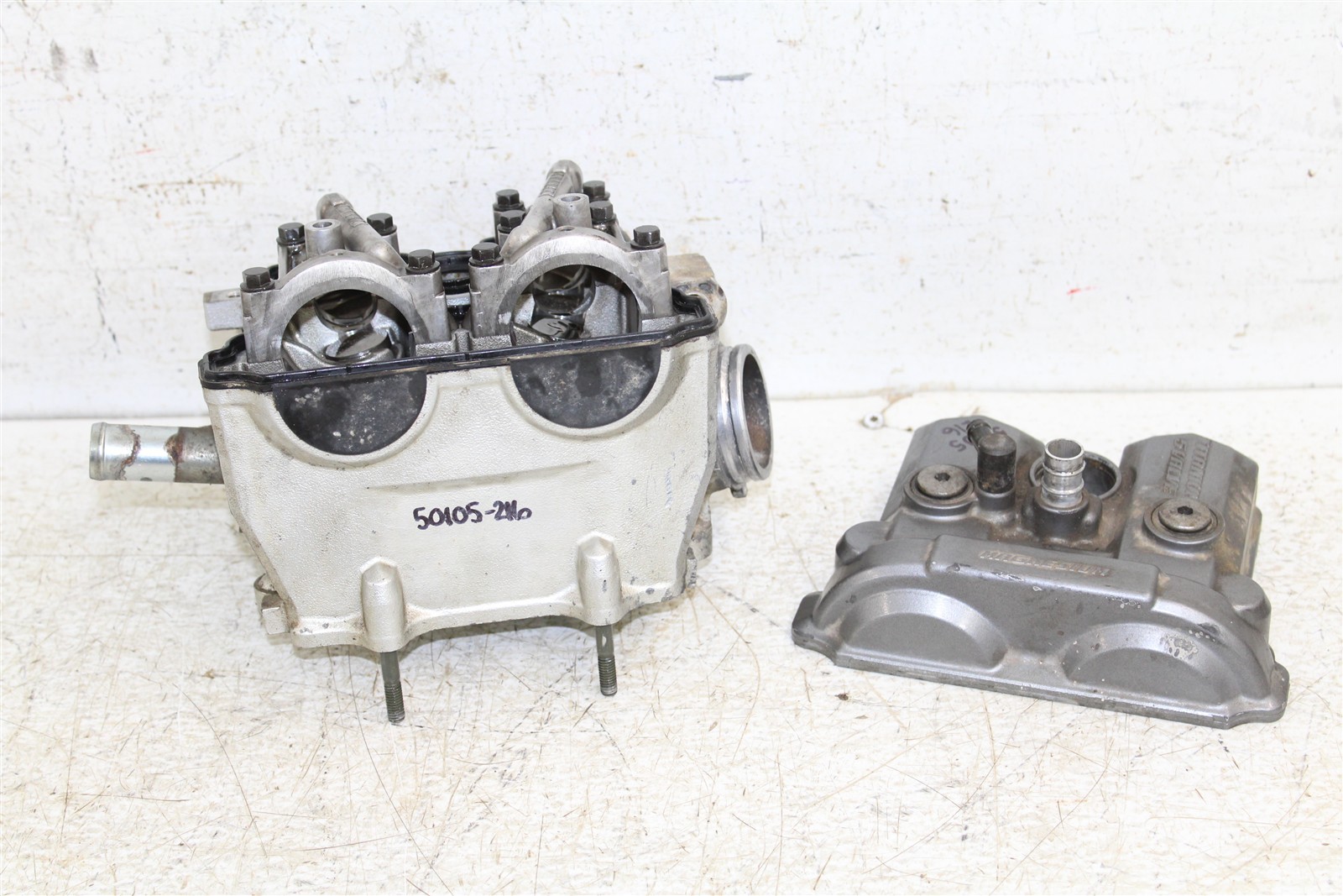 2004 Yamaha YFZ 450 Cylinder Head Valve Cover Intake Exhaust 50105