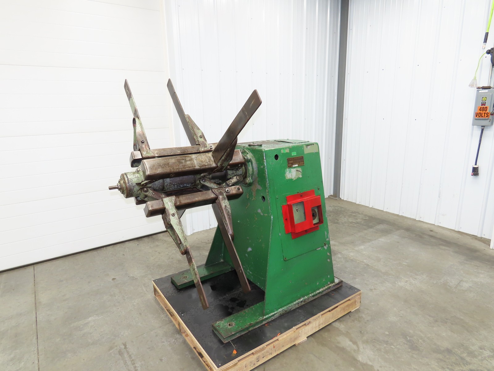 FJ Littell Machine No 20-18 Coil Stock Uncoiler 2000lbs 16-20" ID 18" W Decoiler