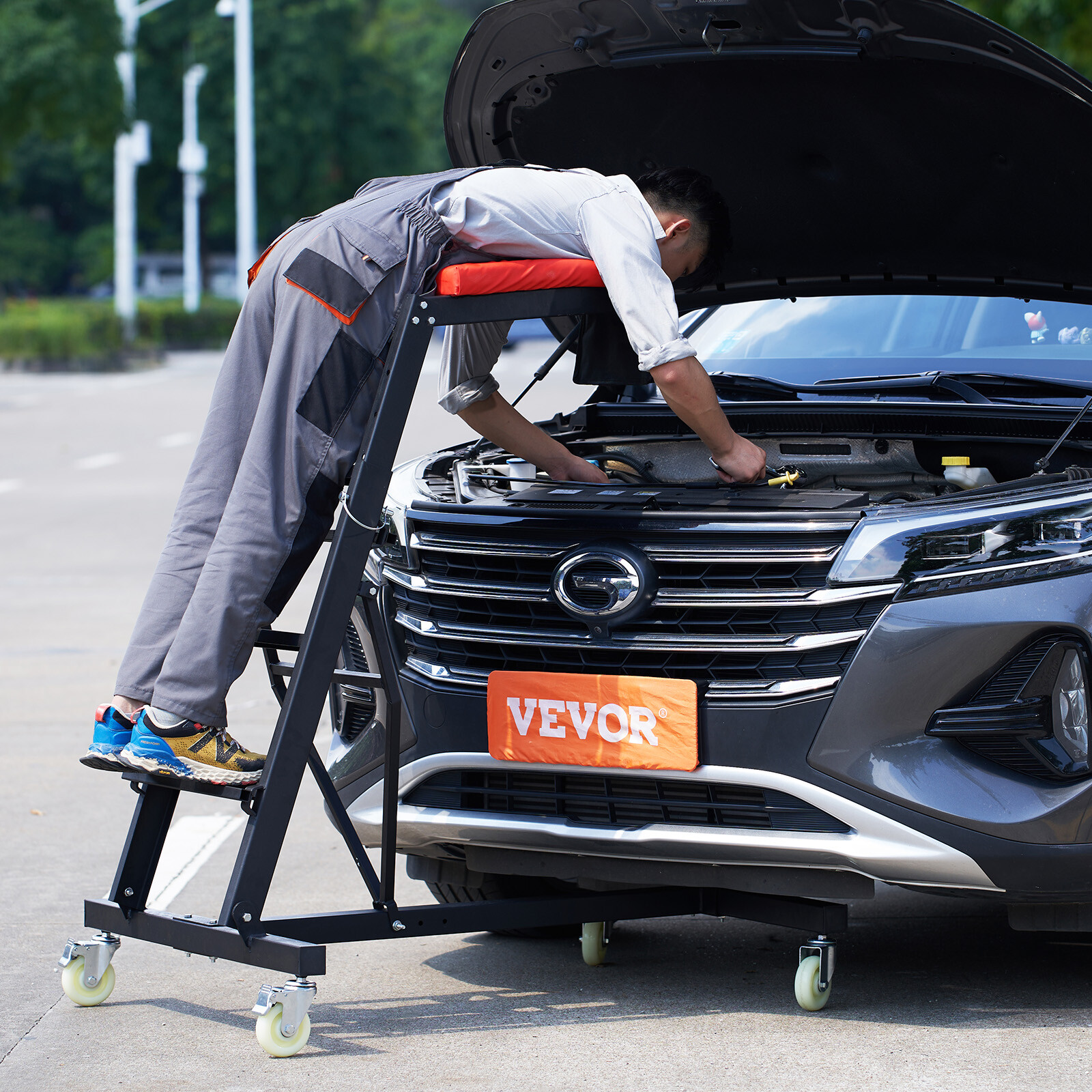 VEVOR Automotive Topside Creeper 400LBS Adjustable 45.7"-66.3" Engine Creeper