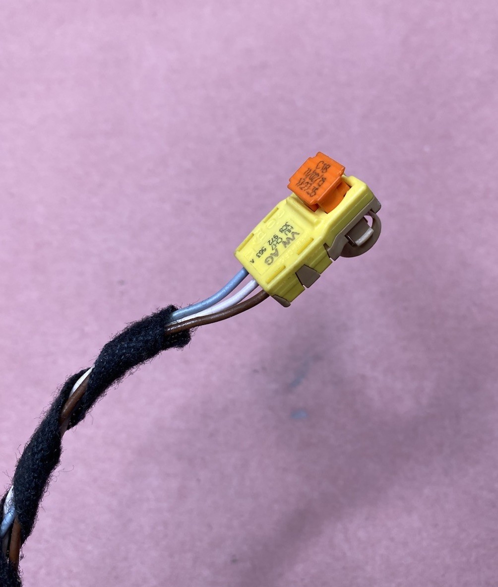 VW Audi Porsche Wiring Harness Plug SRS Connector Yellow Brown OEM 3C8972563A