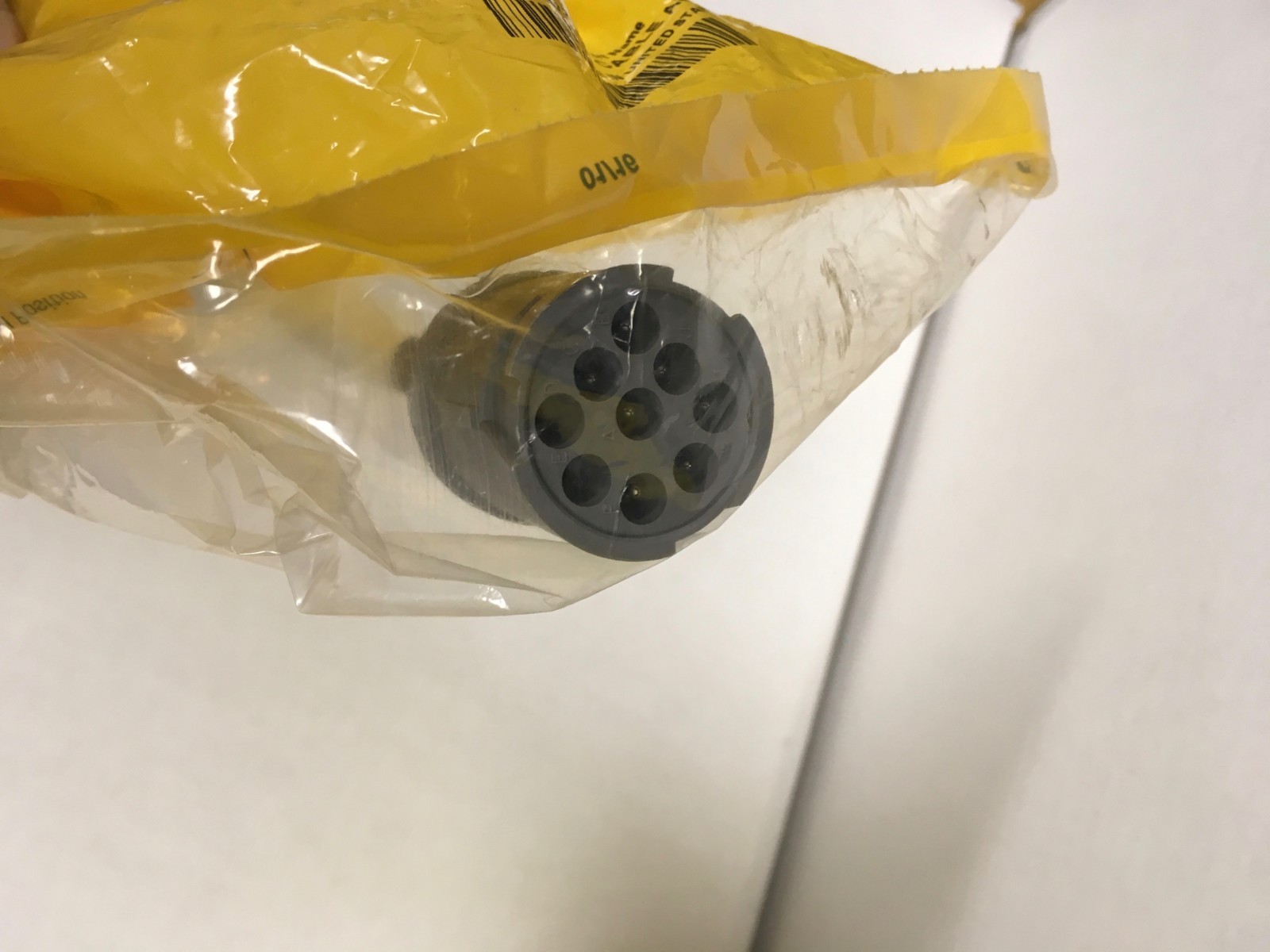 NEW -Genuine OEM CAT Caterpillar 6 PIN Cable Adapter Truck Engine 7X1686 7X-1686