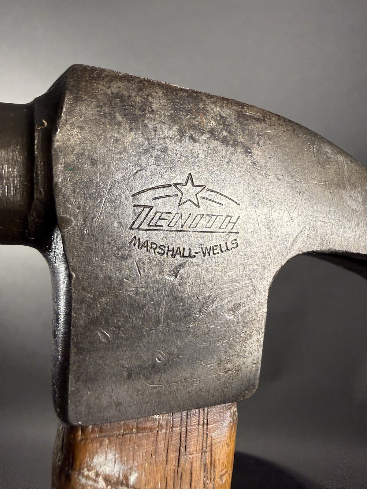 ZENITH MARSHALL  WELLS Straight Claw Bell Faced Hammer. Attractive Condition.