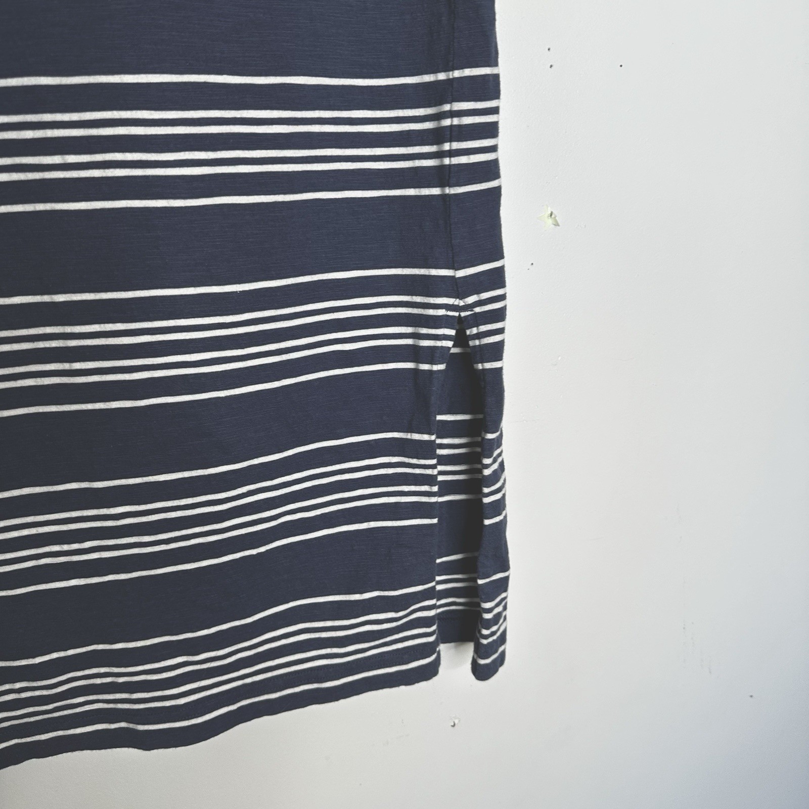 Patagonia Casual Striped Skirt Hem Slit Women’s Medium Knee Length Jersey