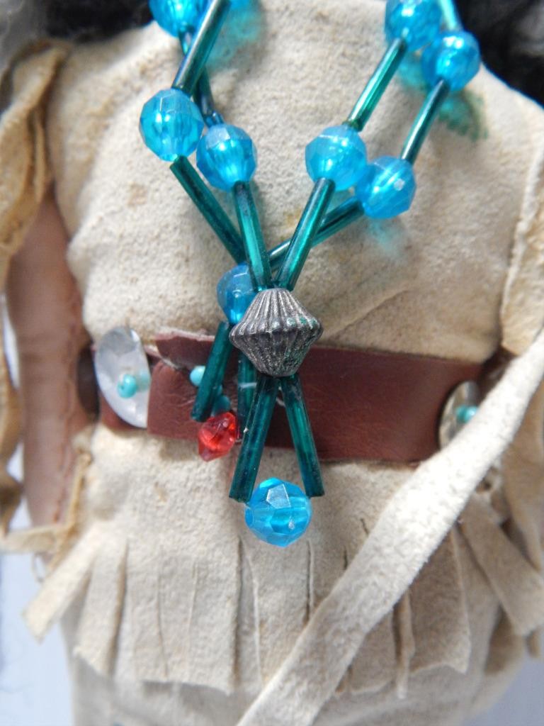 ANTIQUE VINTAGE SOUTHERN PLAINS INDIAN TUBE BEADED FEMALE DOLL - HIDE DRESS