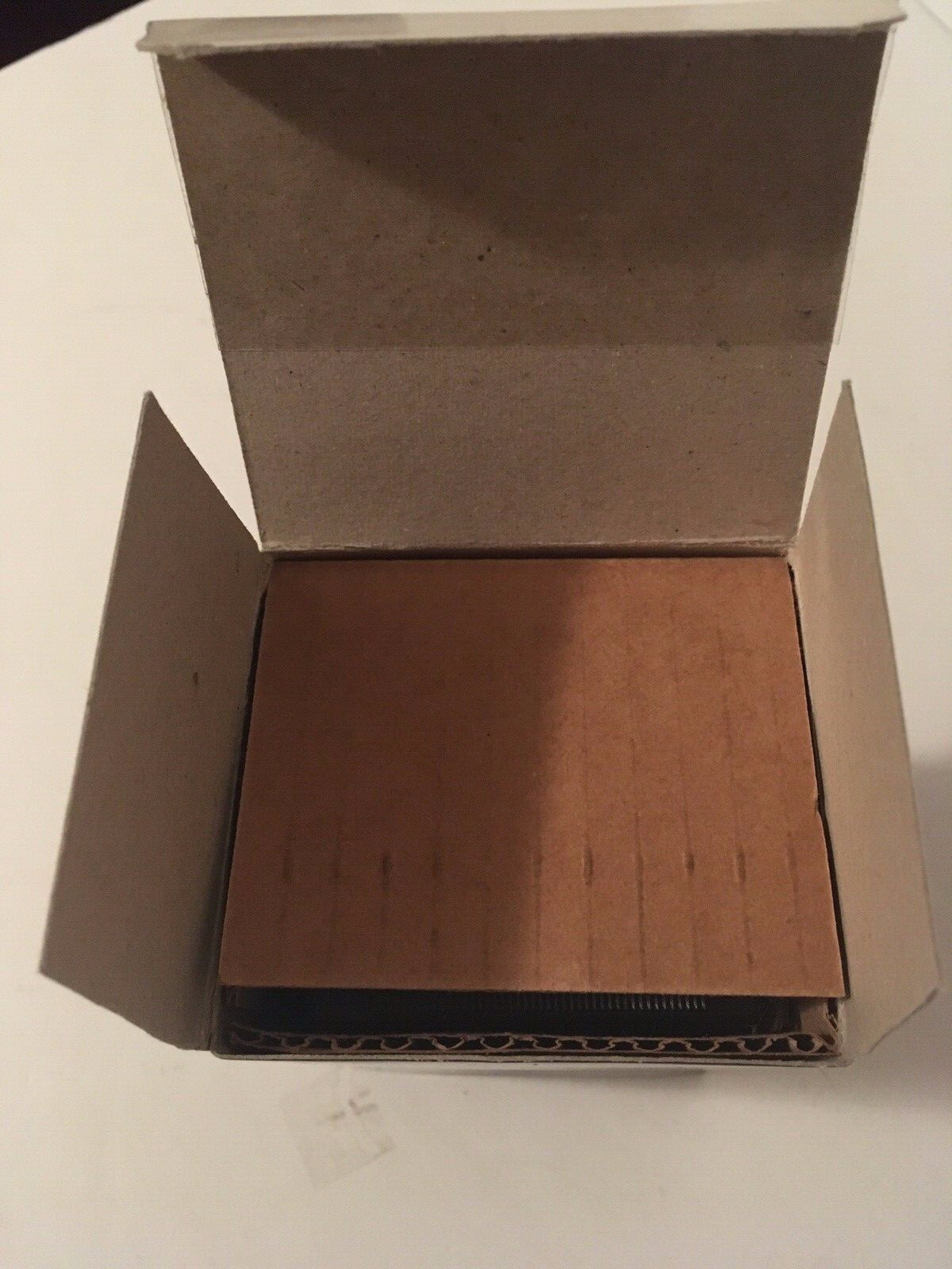 New Sakar Automatic Dedicated Thyristor Flash 77D Original Box Paperwork