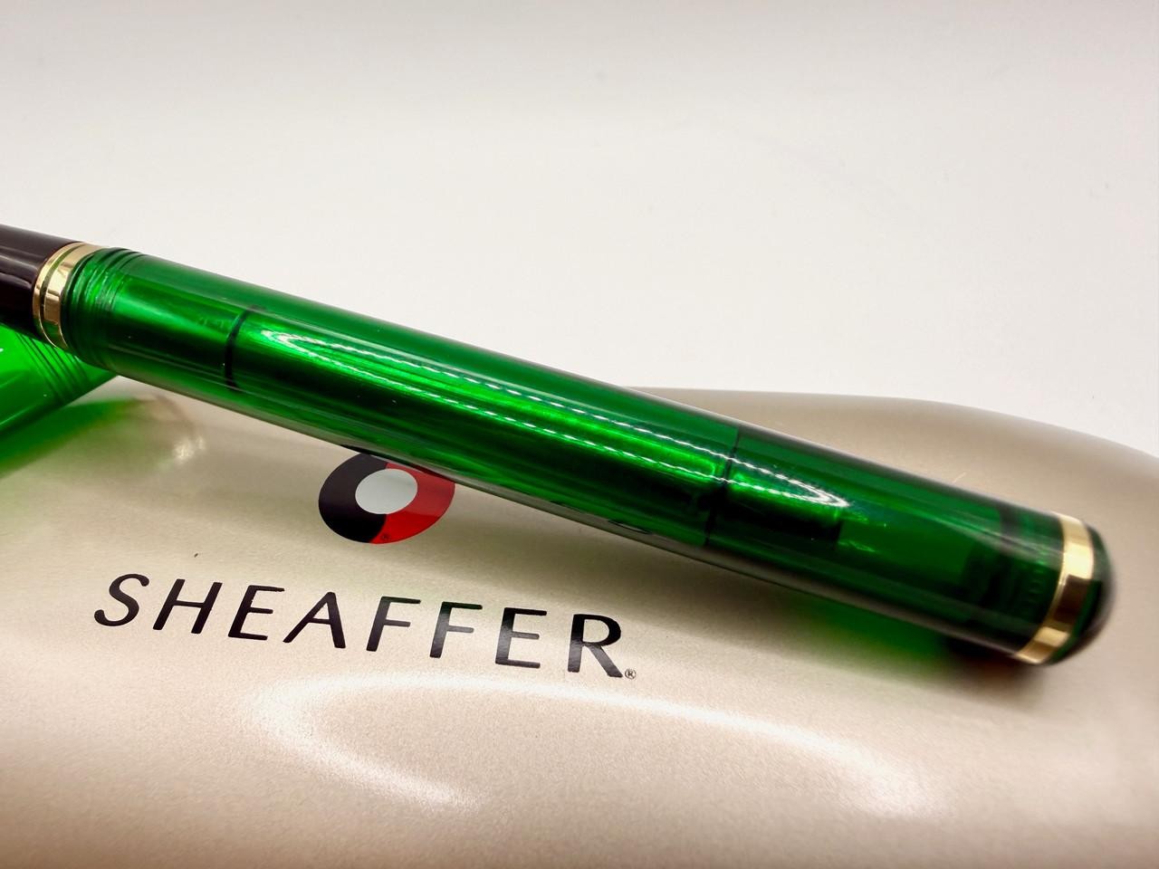 SHEAFFER LEVENGER CONNAISSEUR AEGEAN GREEN FOUNTAIN PEN B 18K