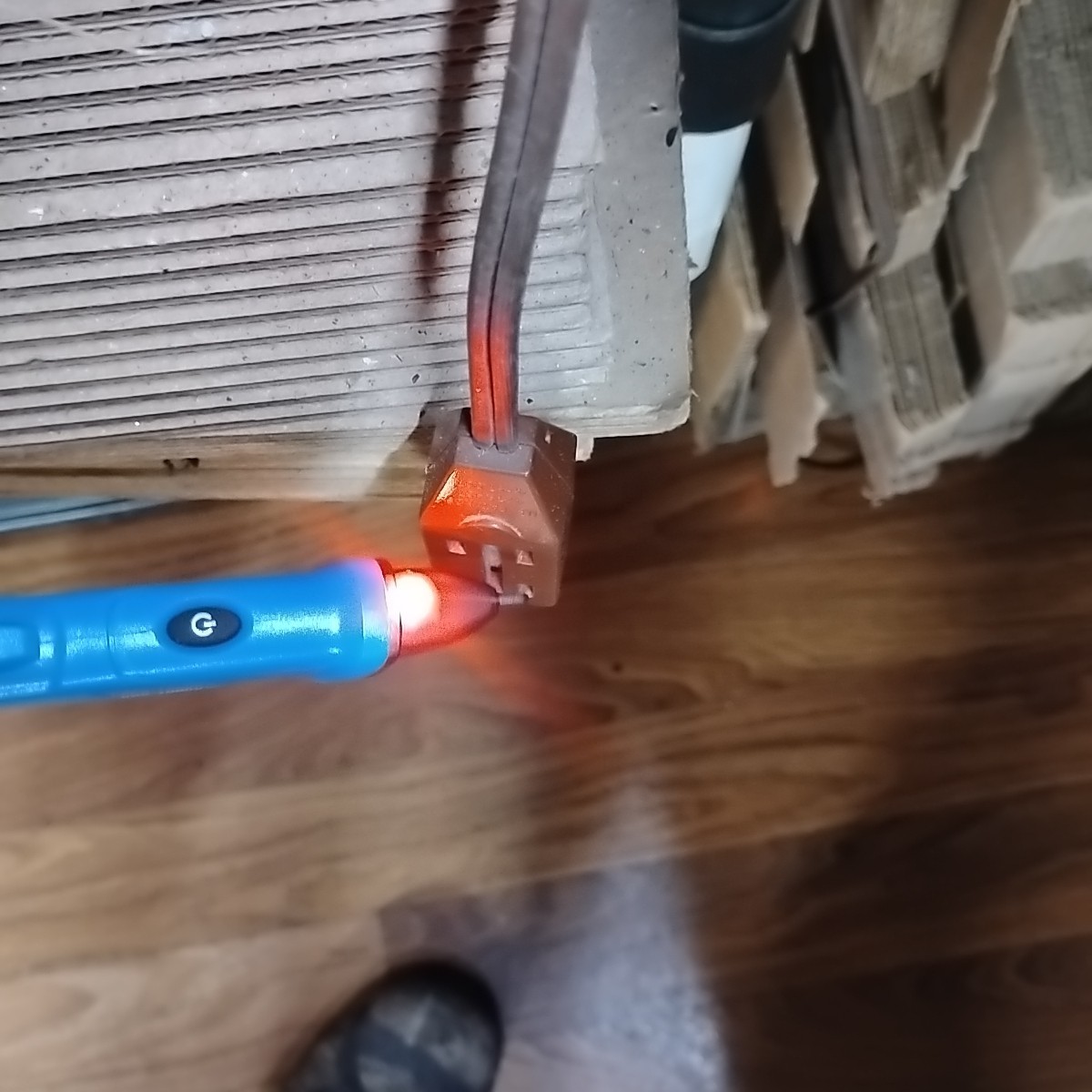 Kobalt AC-6H Non-Contact AC Voltage Detector