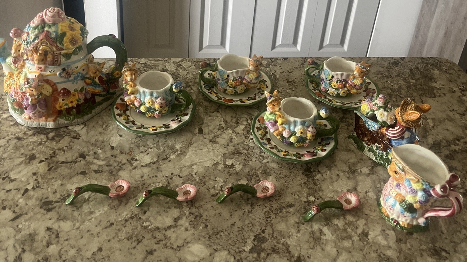 1999 Mercuries Garden Party Springtime Easter Bunny Tea Party 15 Piece Set VTG