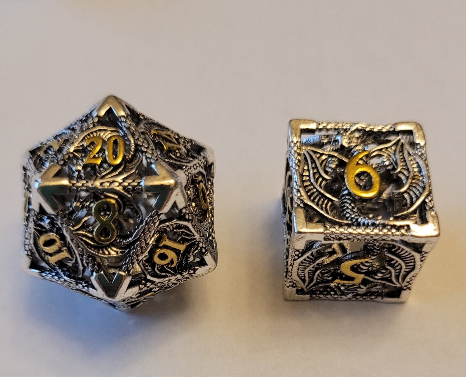 Hollow Metal Dice Set with Box, 7-Piece DND Gaming Dice for RPGs