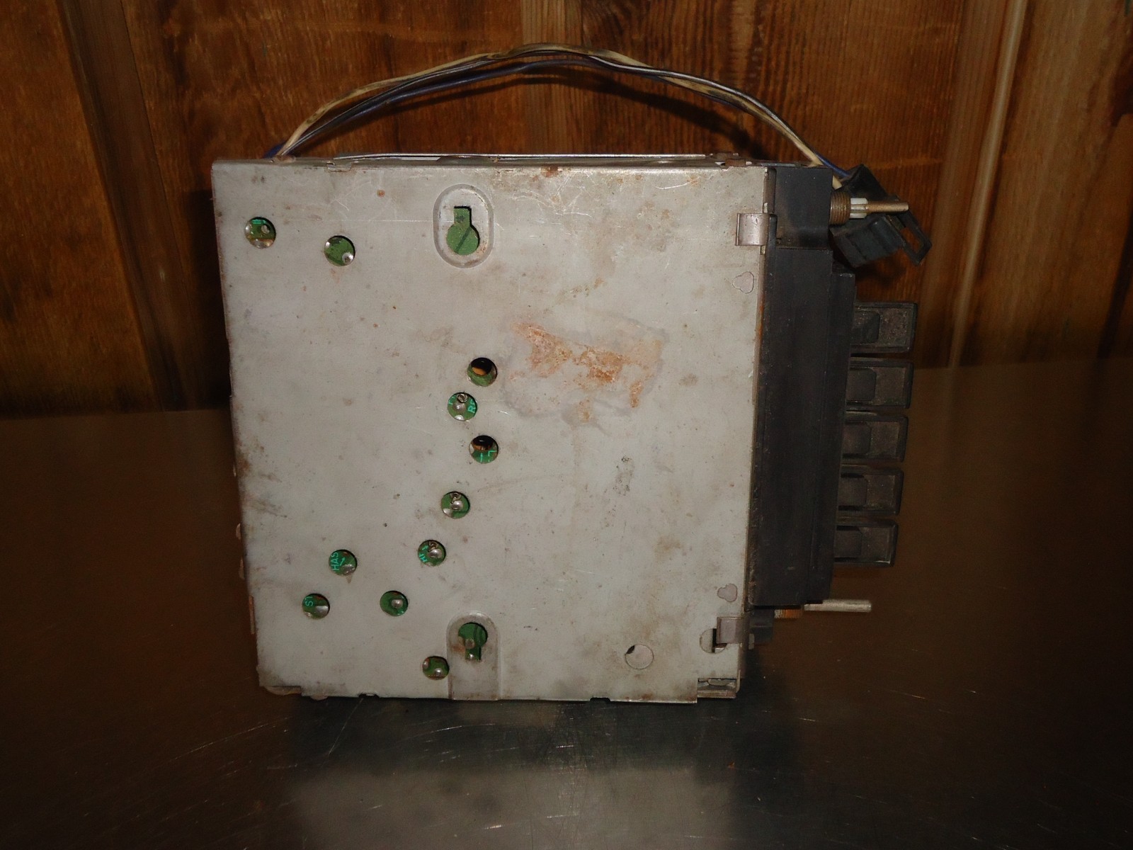 OEM GM Delco AM/FM Radio 70HFP1 9345270-1 Chevrolet Chevy 1977