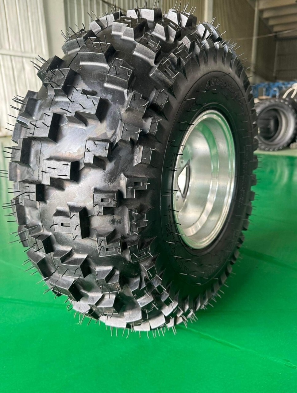 REBELL KT647M (23x11-9) - Yamaha BW 350 and BW 200 Rear Tire