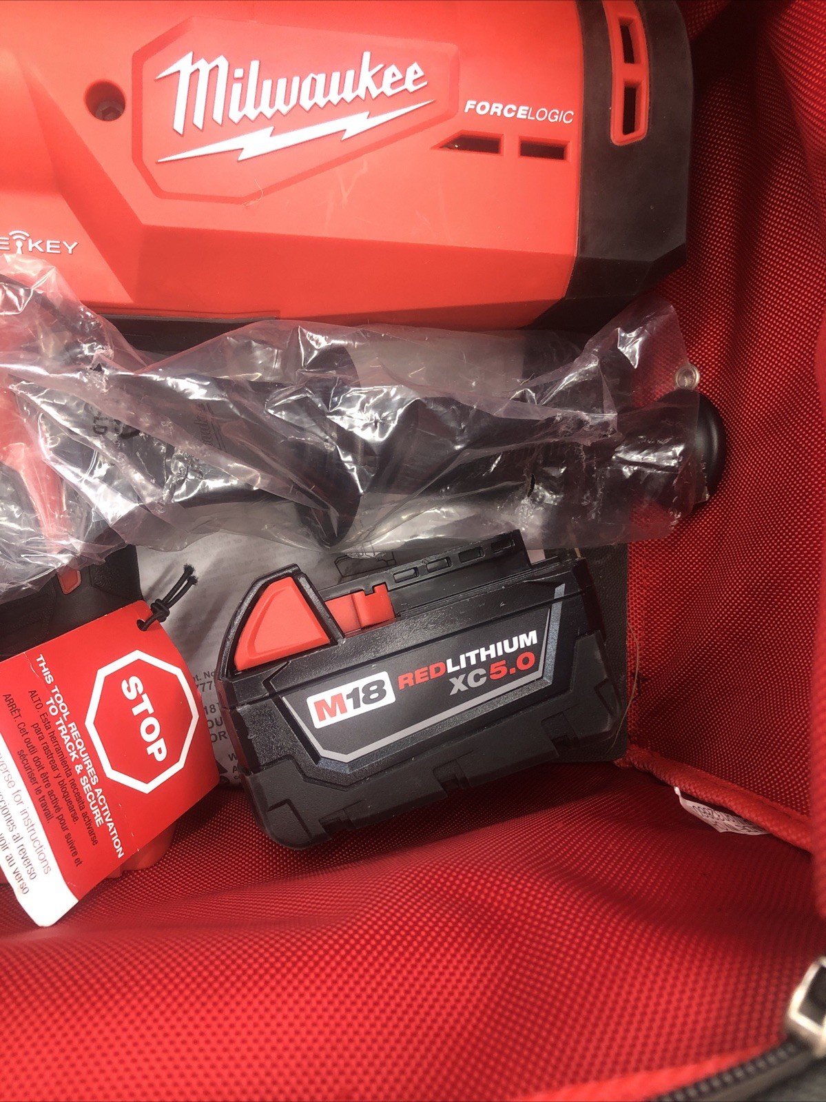 Milwaukee 2777-21 Cable Cutter Kit - Red