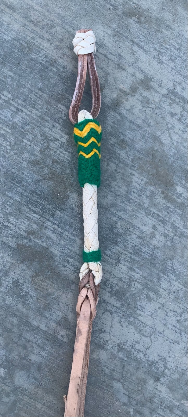 12" Keychain Style Horse Quirt, Cuarta Charra Estilo Llavero Cuartita de Cuero