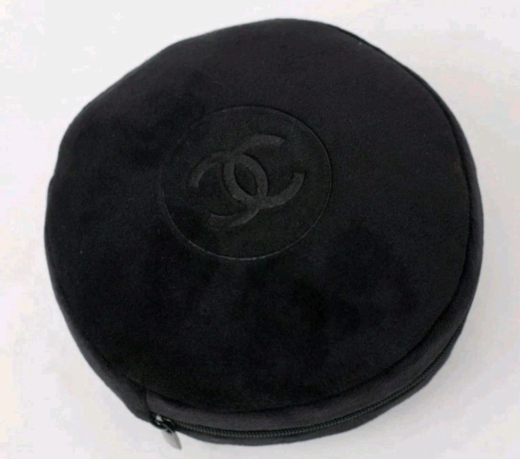 Chanel Beauté Sleeping Eye Mask & Travel Pillow Gift With Purchase New