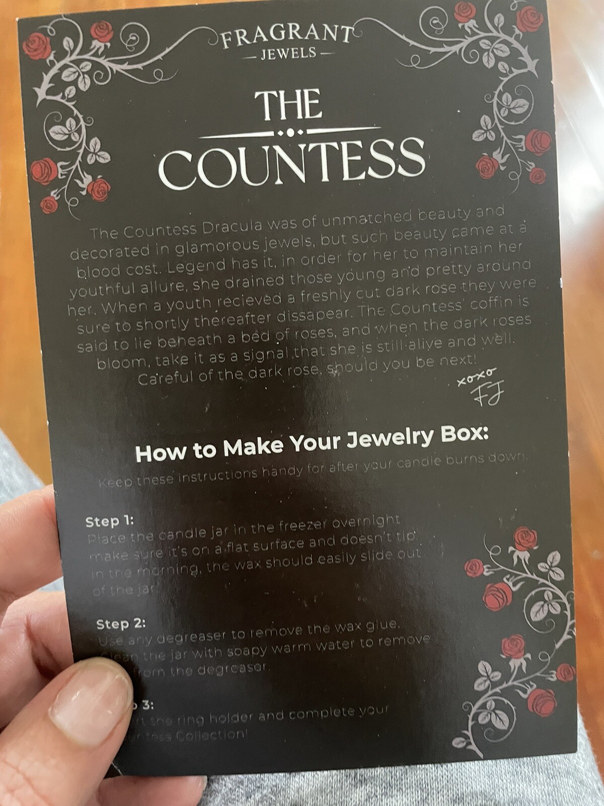 Fragrant Jewels The Countess ring holder coffin shaped jewelry box NO R G3D