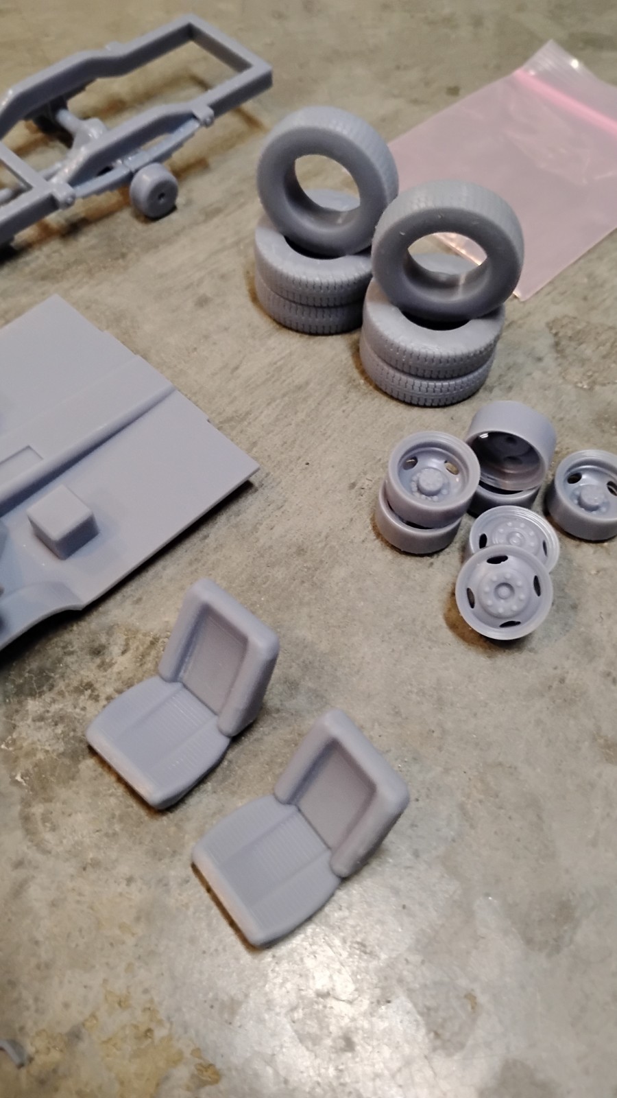 3d Printed 1/25 70's-80's Chevy Custom Van Chassis Cab Dually